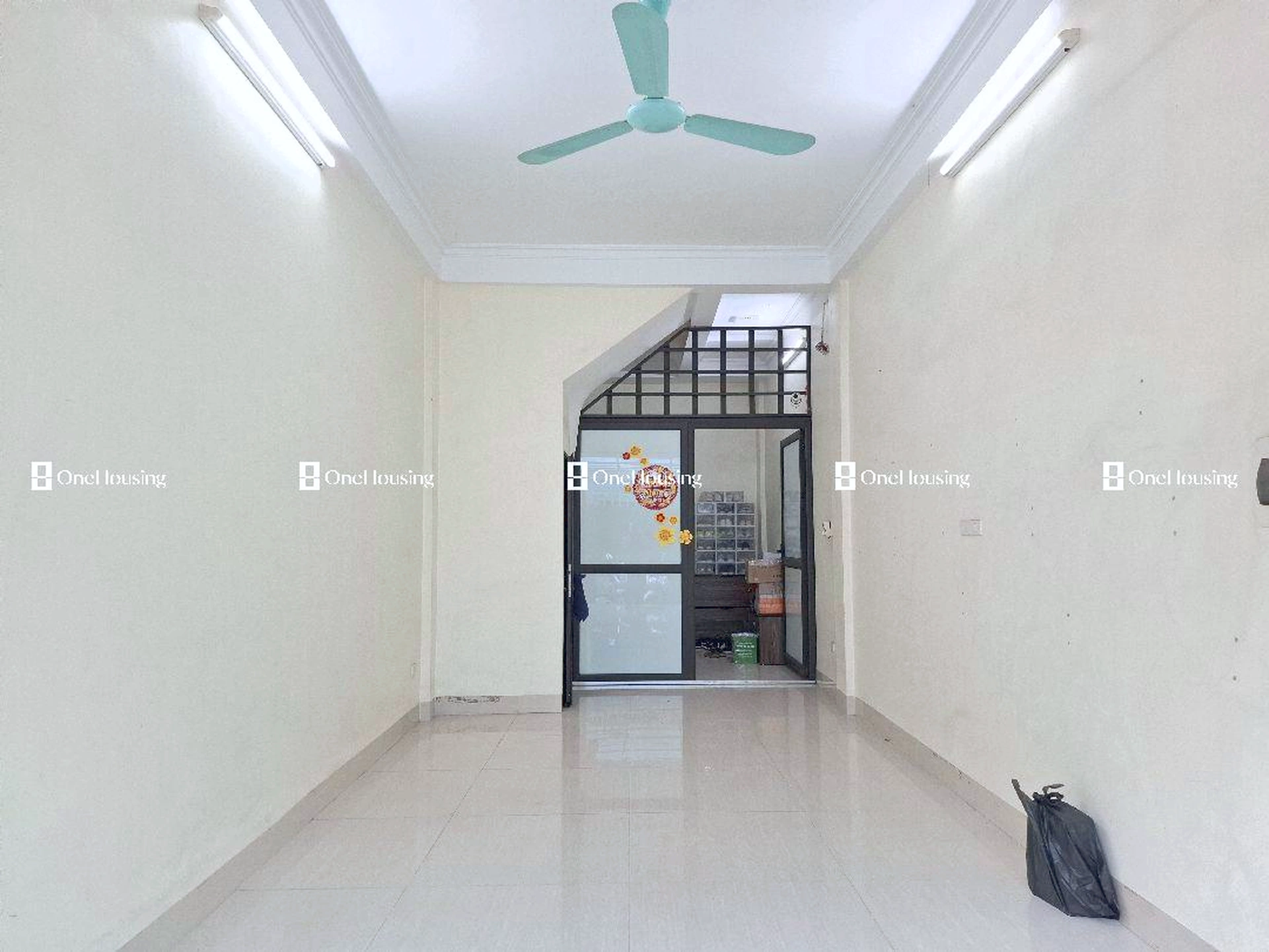 Nhà mặt ngõ cách Nguyễn Ngọc Vũ 30m, P. Trung Hòa, Q. Cầu Giấy, TP. Hà Nội