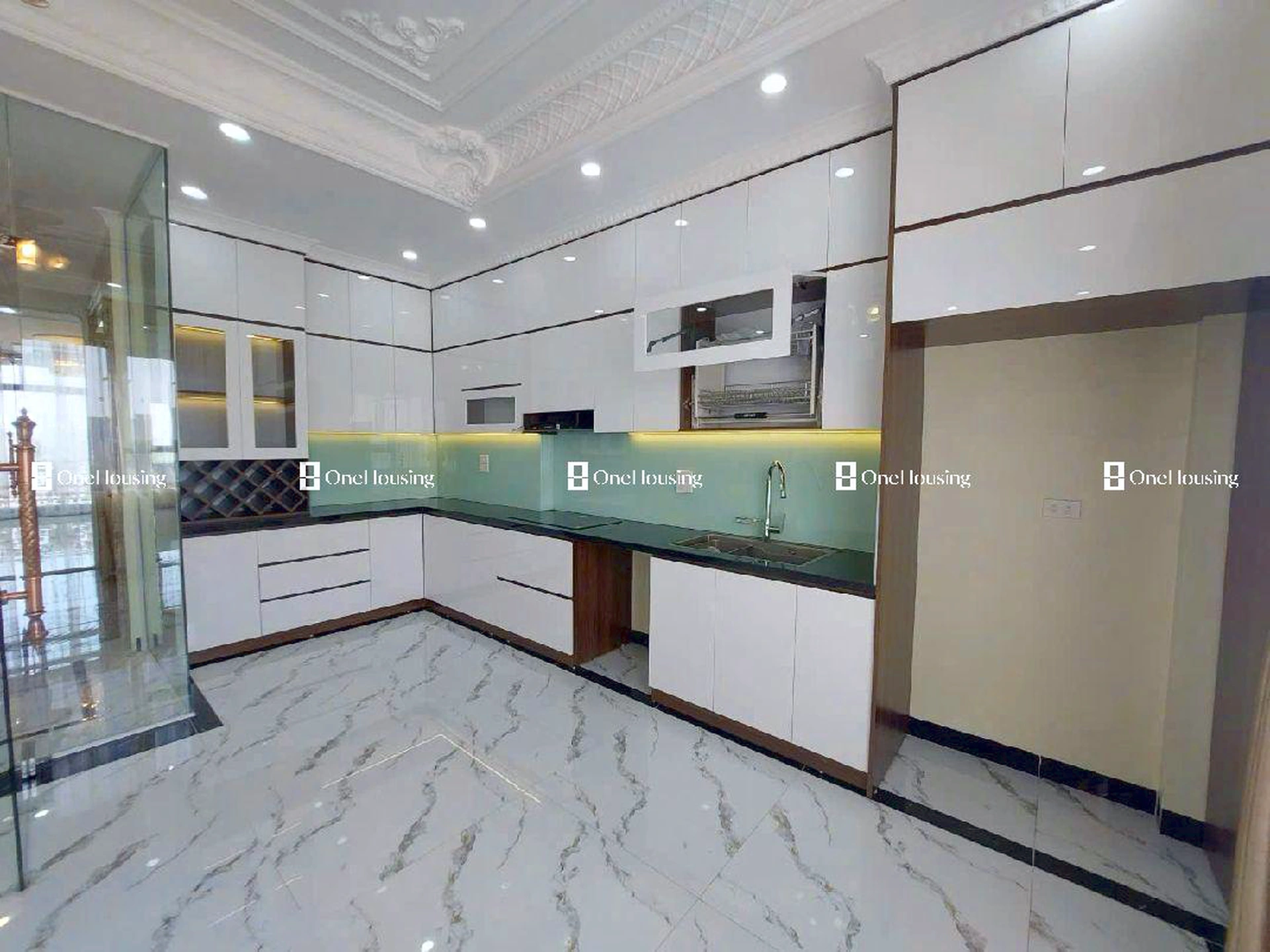 Nhà mặt ngõ cách Nguyễn Văn Linh 35m, P. Long Biên, Q. Long Biên, TP. Hà Nội