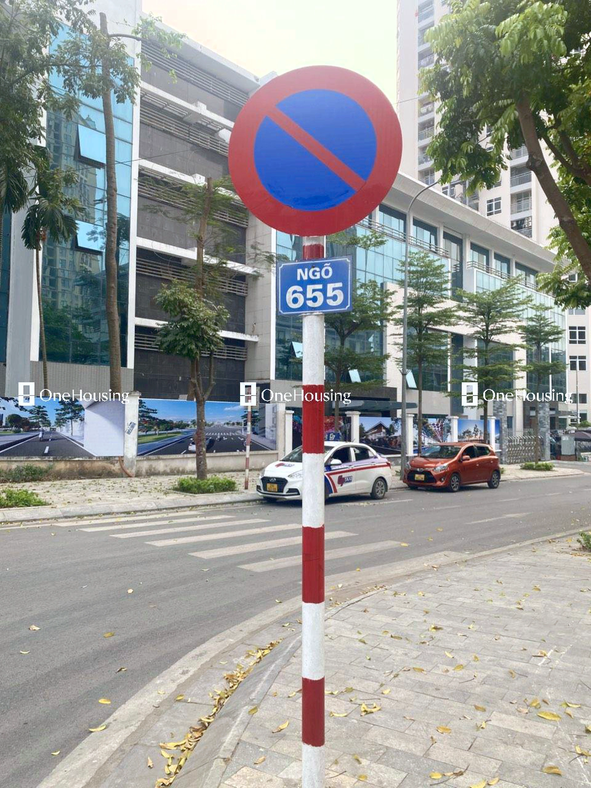 Nhà mặt phố Lạc Long Quân, P. Xuân La, Q. Tây Hồ, TP. Hà Nội