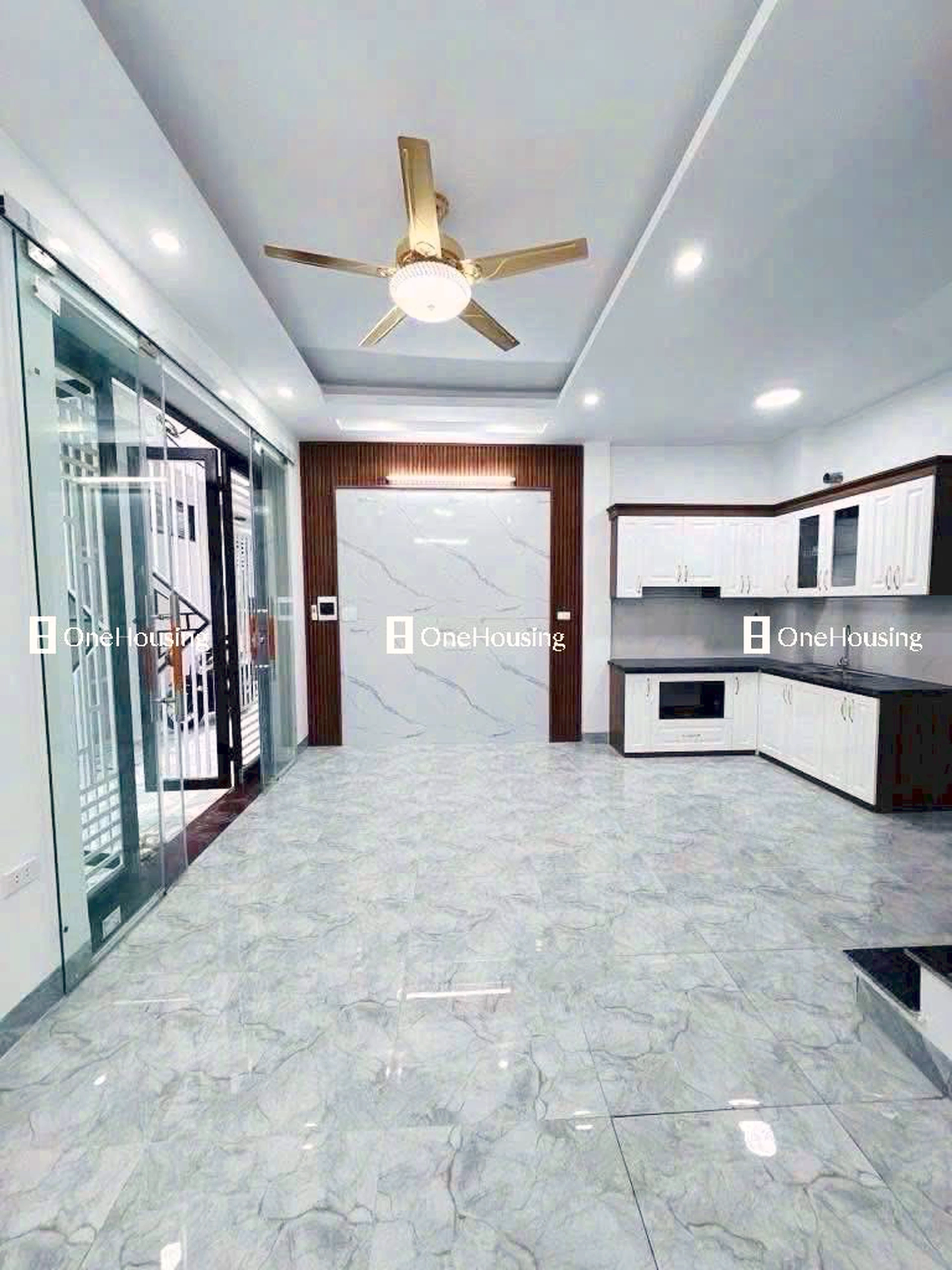 Nhà mặt ngõ cách Ngô Gia Tự 100m, P. Việt Hưng, Q. Long Biên, TP. Hà Nội