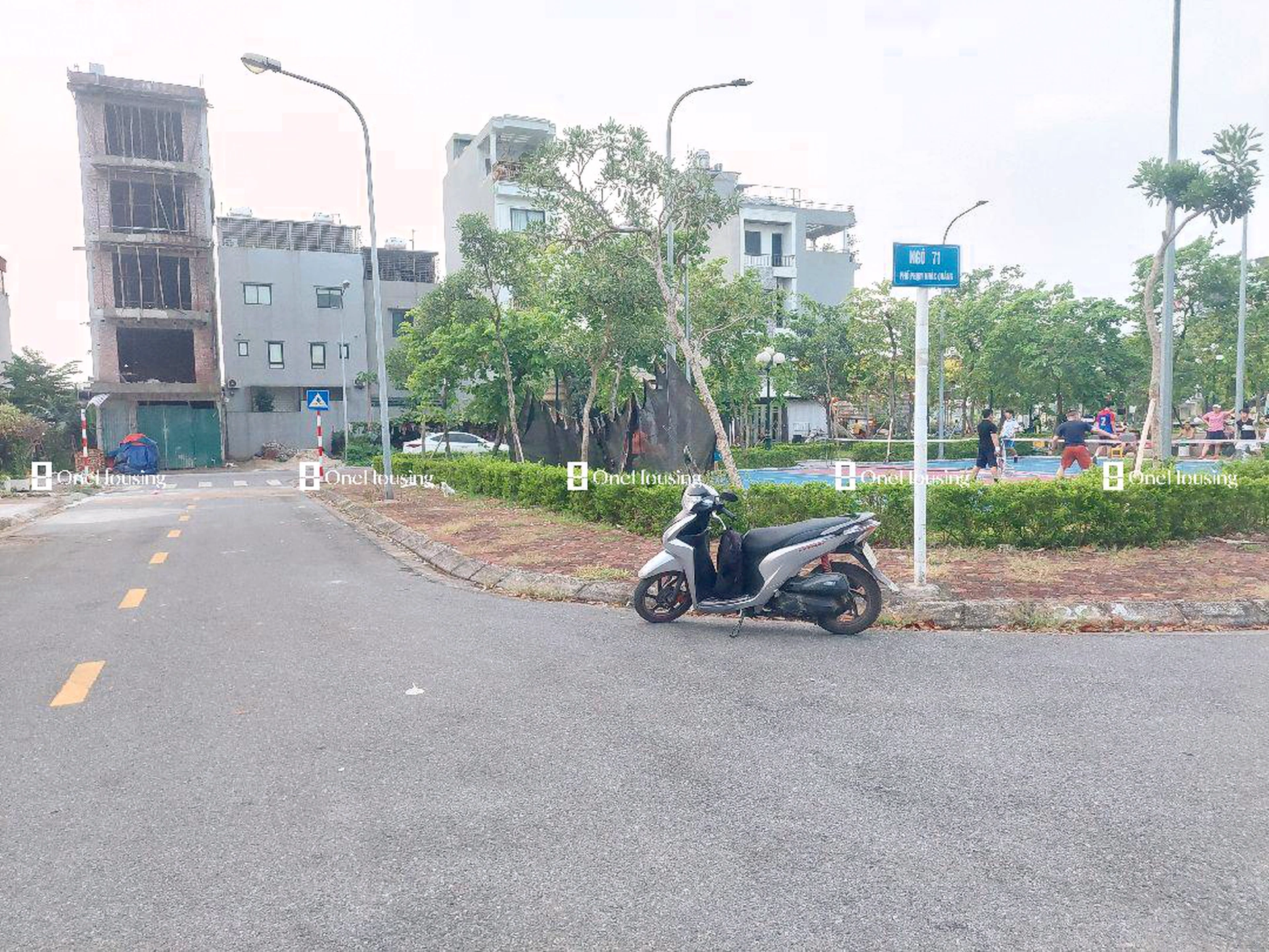Đất nền cách Phạm Khắc Quảng 30m, P. Việt Hưng, Q. Long Biên, TP. Hà Nội