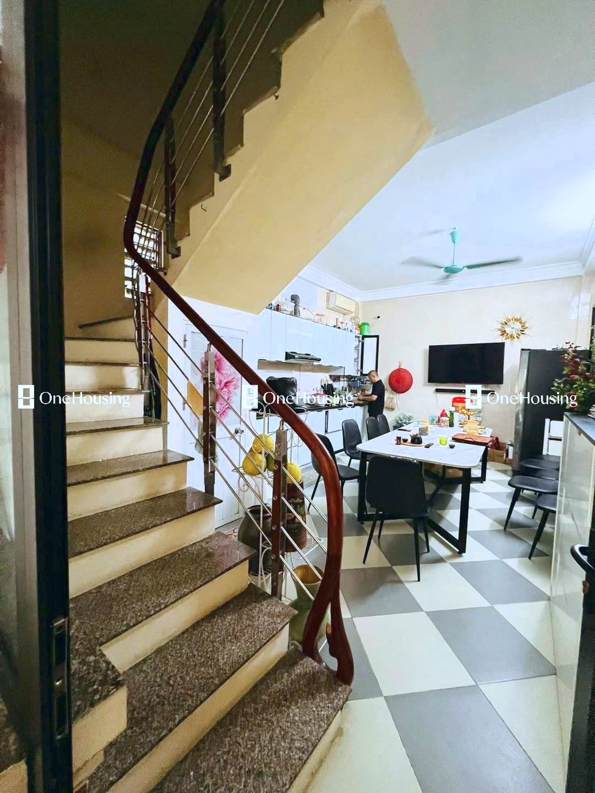 Nhà mặt ngõ cách Lạc Long Quân 50m, P. Nghĩa Đô, Q. Cầu Giấy, TP. Hà Nội