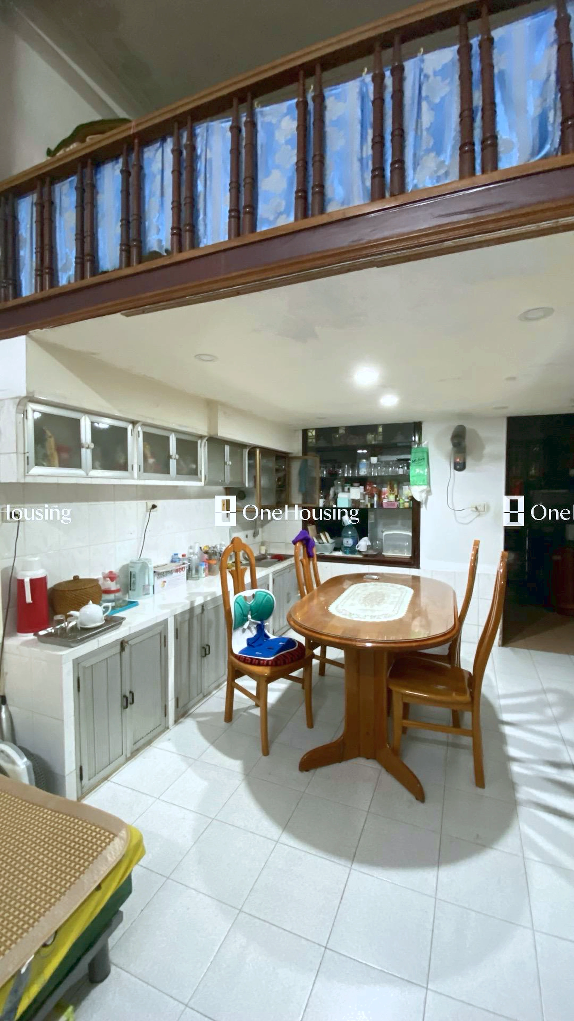 Nhà mặt ngõ cách Nguyễn Văn Cừ 50m, P. Gia Thụy, Q. Long Biên, TP. Hà Nội