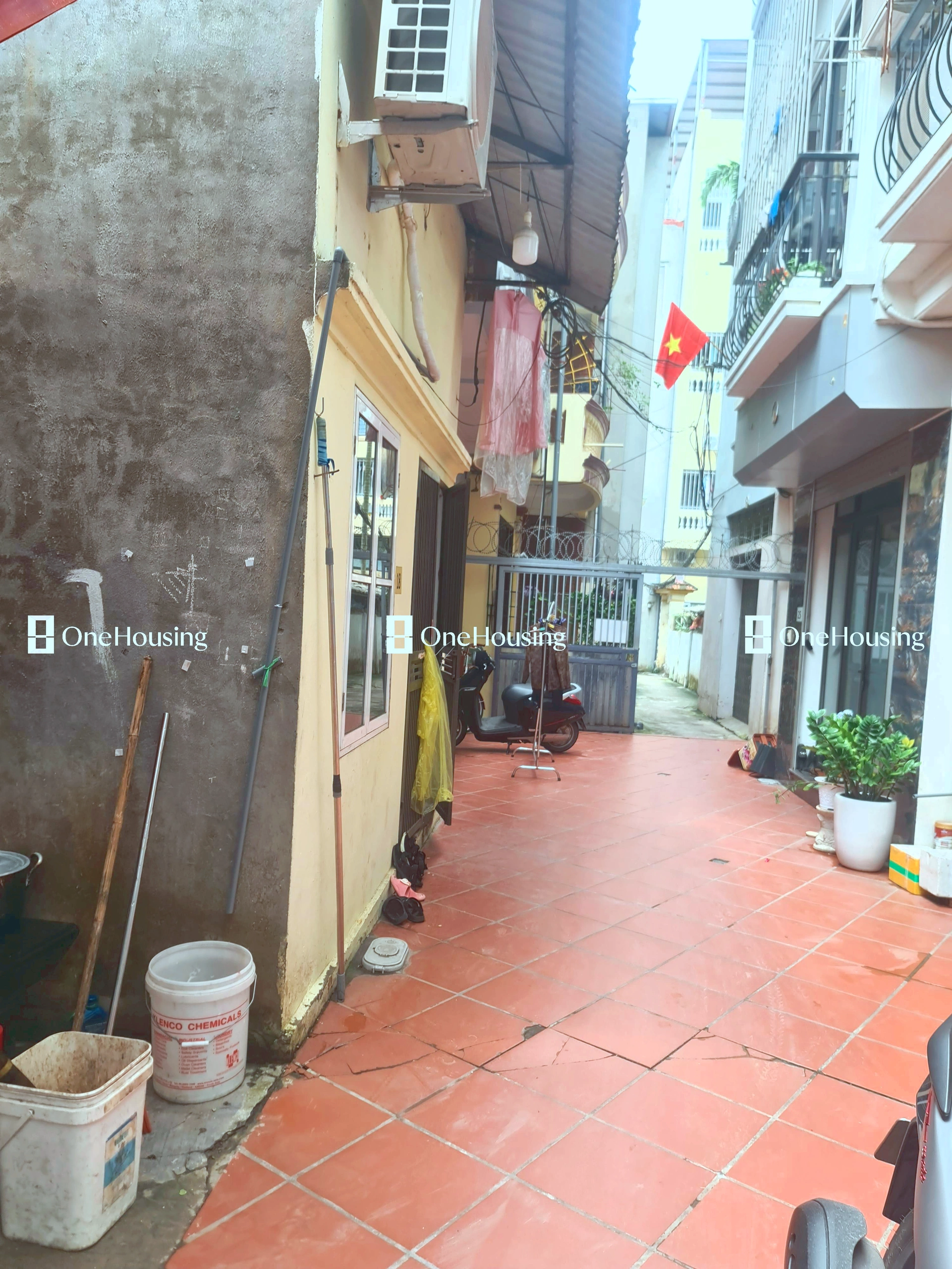 Nhà mặt ngõ cách Nguyễn Văn Linh 300m, P. Phúc Đồng, Q. Long Biên, TP. Hà Nội