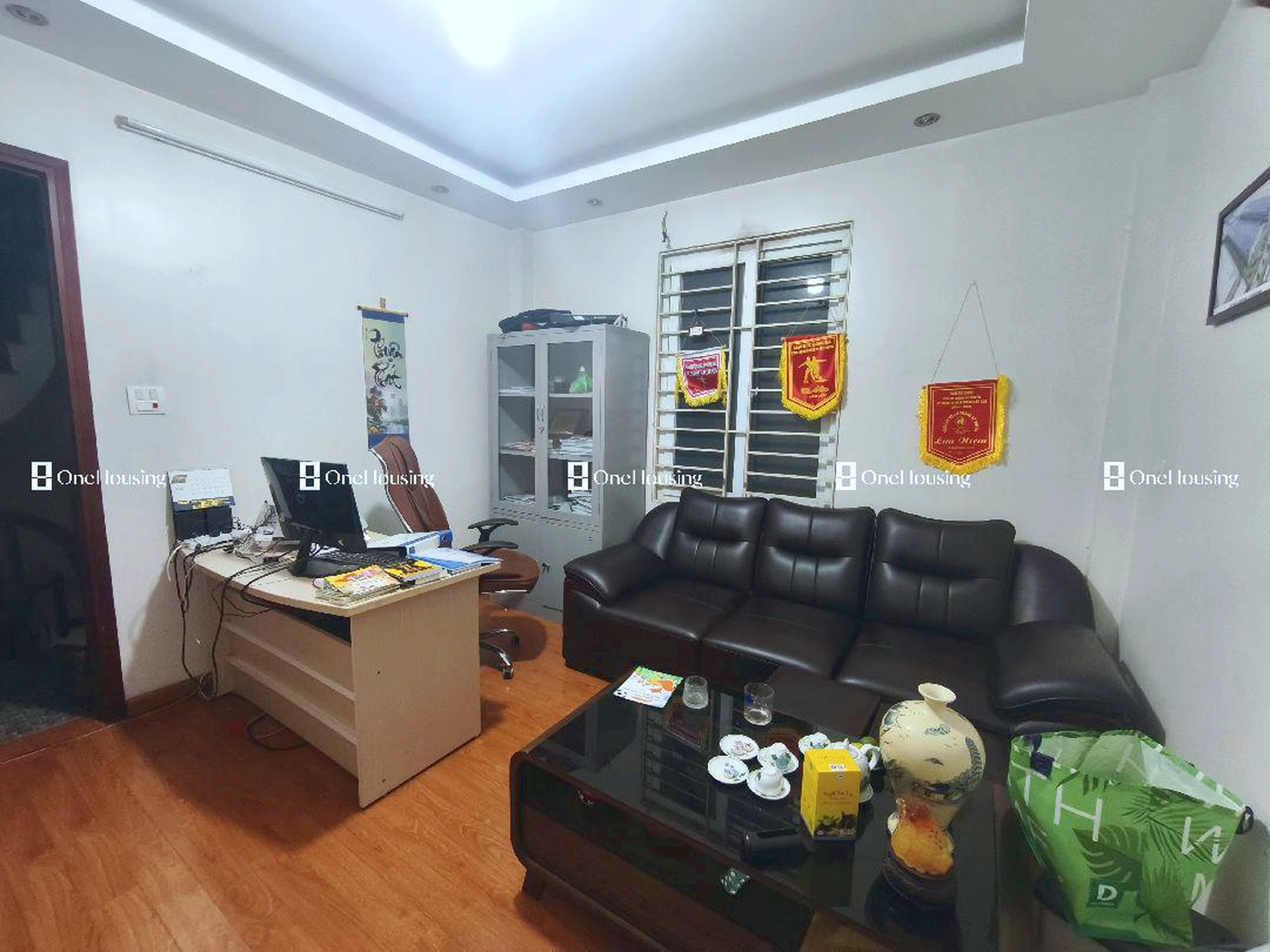 Nhà mặt ngõ cách Cầu Giấy 30m, P. Dịch Vọng, Q. Cầu Giấy, TP. Hà Nội