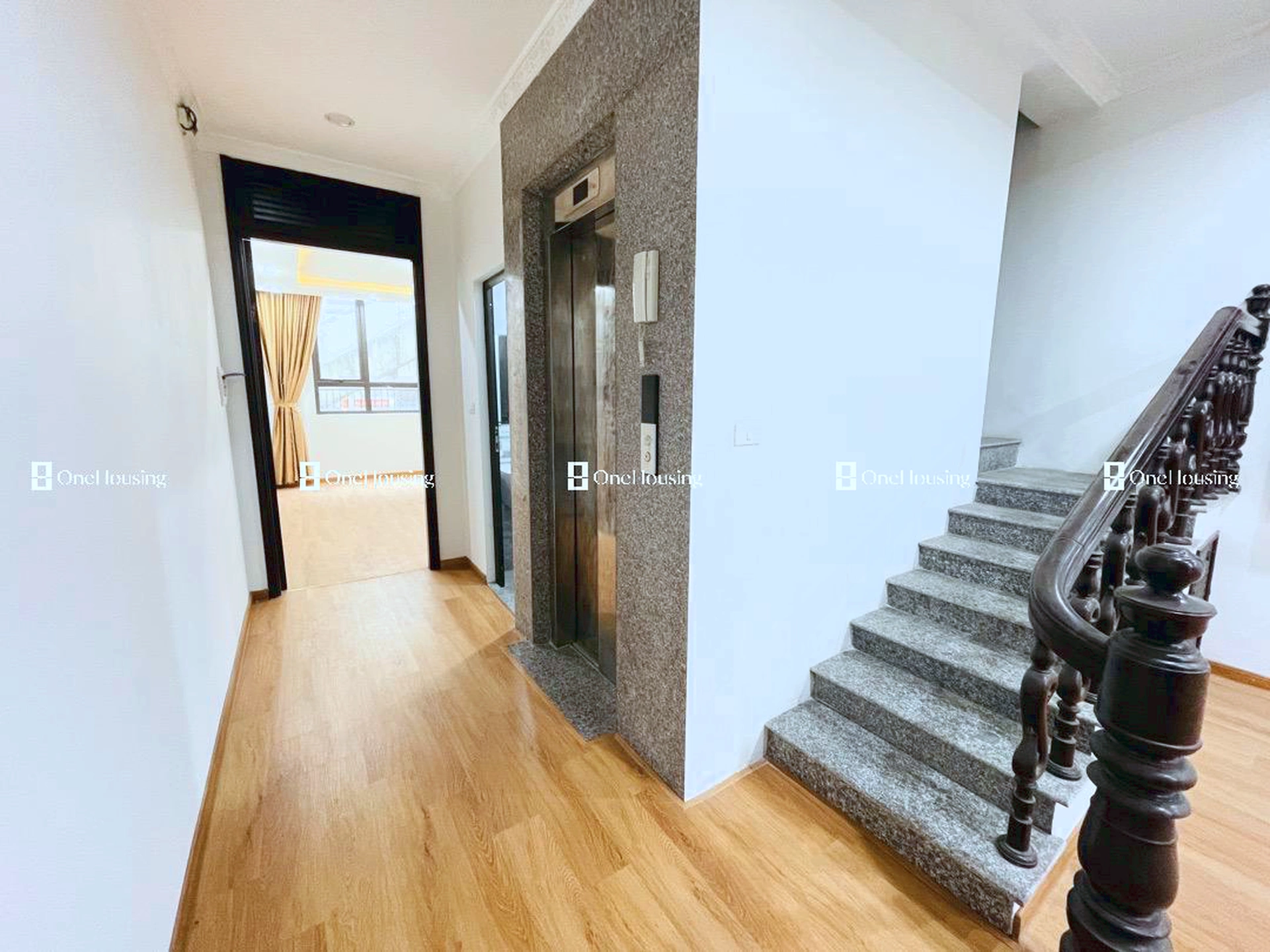 Nhà mặt phố Hồ Tùng Mậu, P. Cầu Diễn, Q. Nam Từ Liêm, TP. Hà Nội