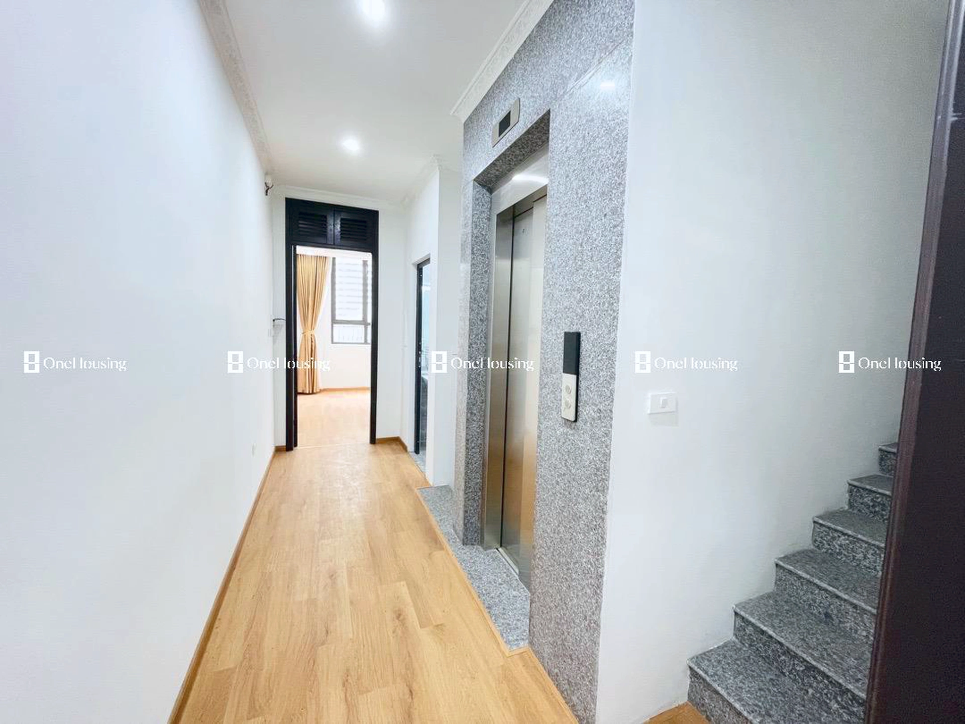 Nhà mặt phố Hồ Tùng Mậu, P. Cầu Diễn, Q. Nam Từ Liêm, TP. Hà Nội