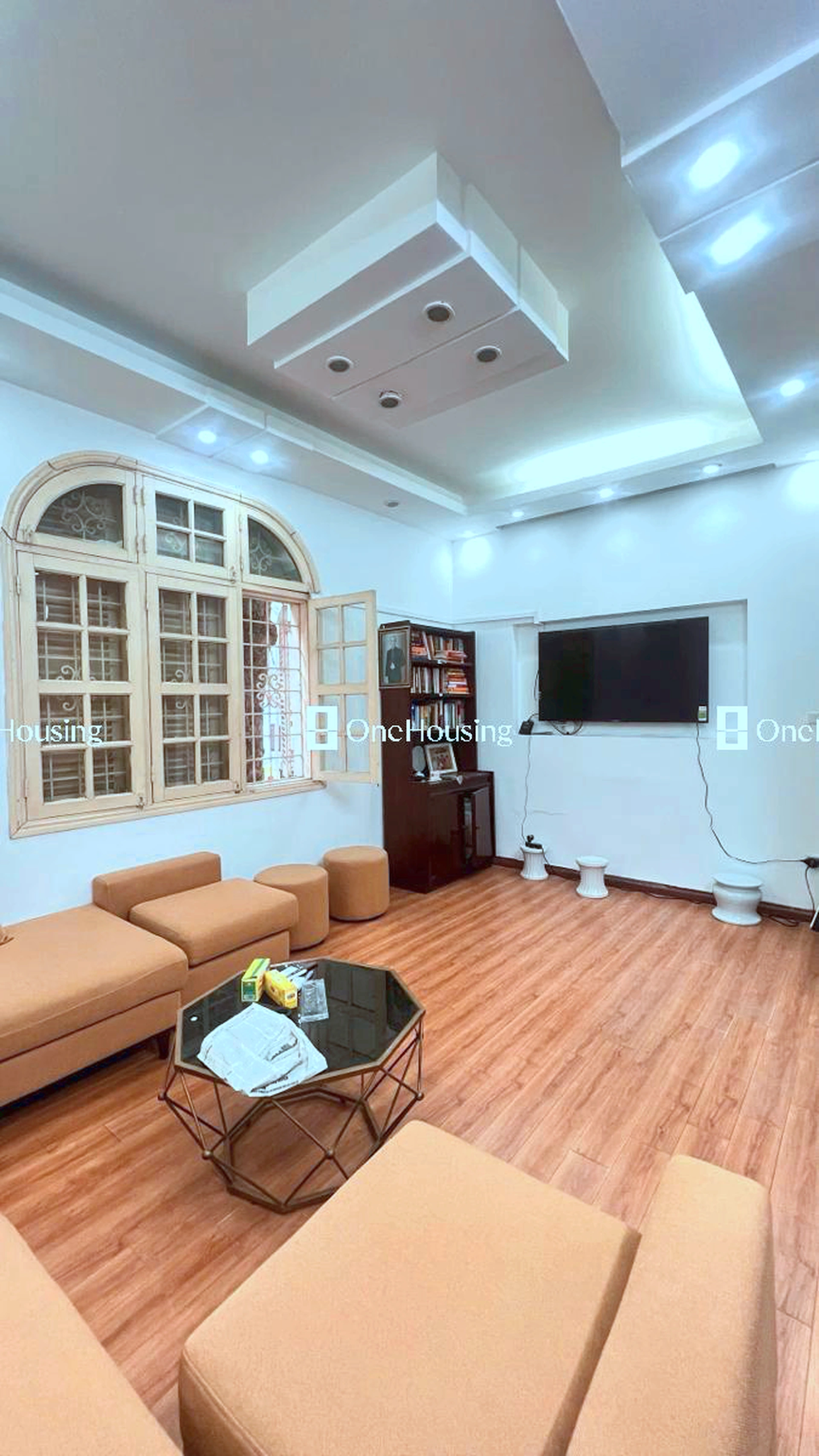 Nhà mặt phố Lý Nam Đế, P. Cửa Đông, Q. Hoàn Kiếm, TP. Hà Nội