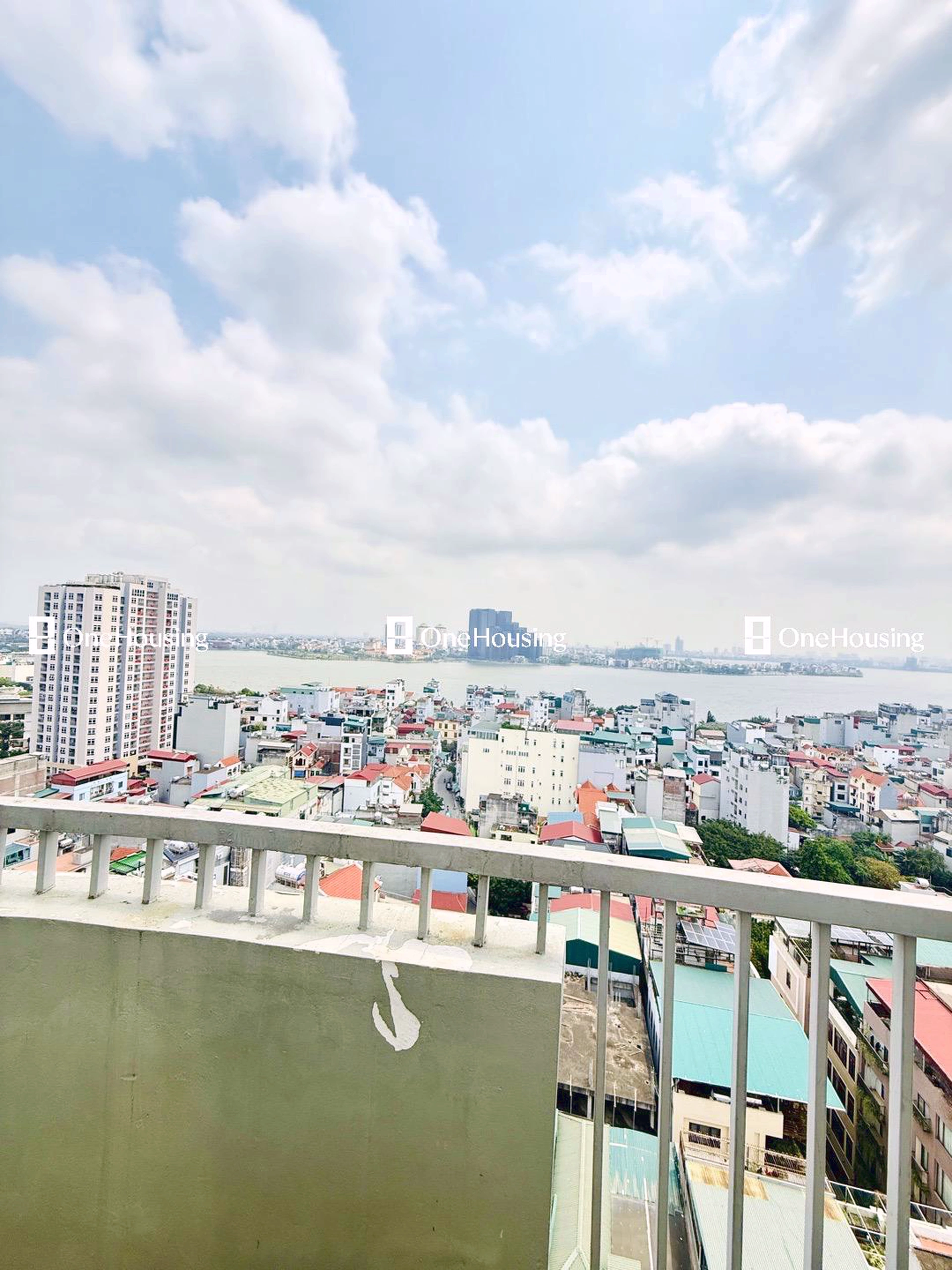 Nhà mặt phố Lạc Long Quân, P. Xuân La, Q. Tây Hồ, TP. Hà Nội