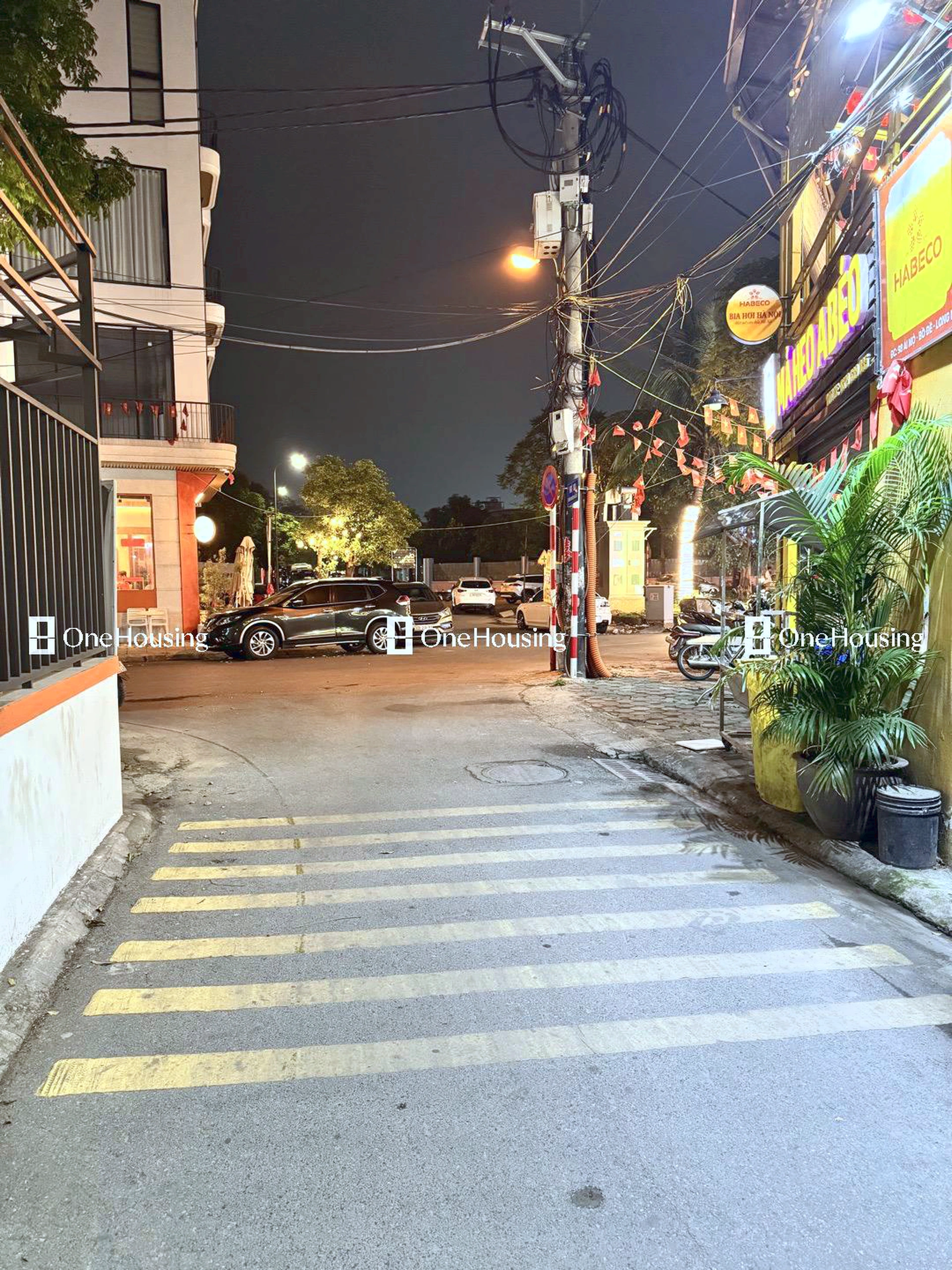 Nhà mặt ngõ cách Nguyễn Văn Cừ 20m, P. Bồ Đề, Q. Long Biên, TP. Hà Nội