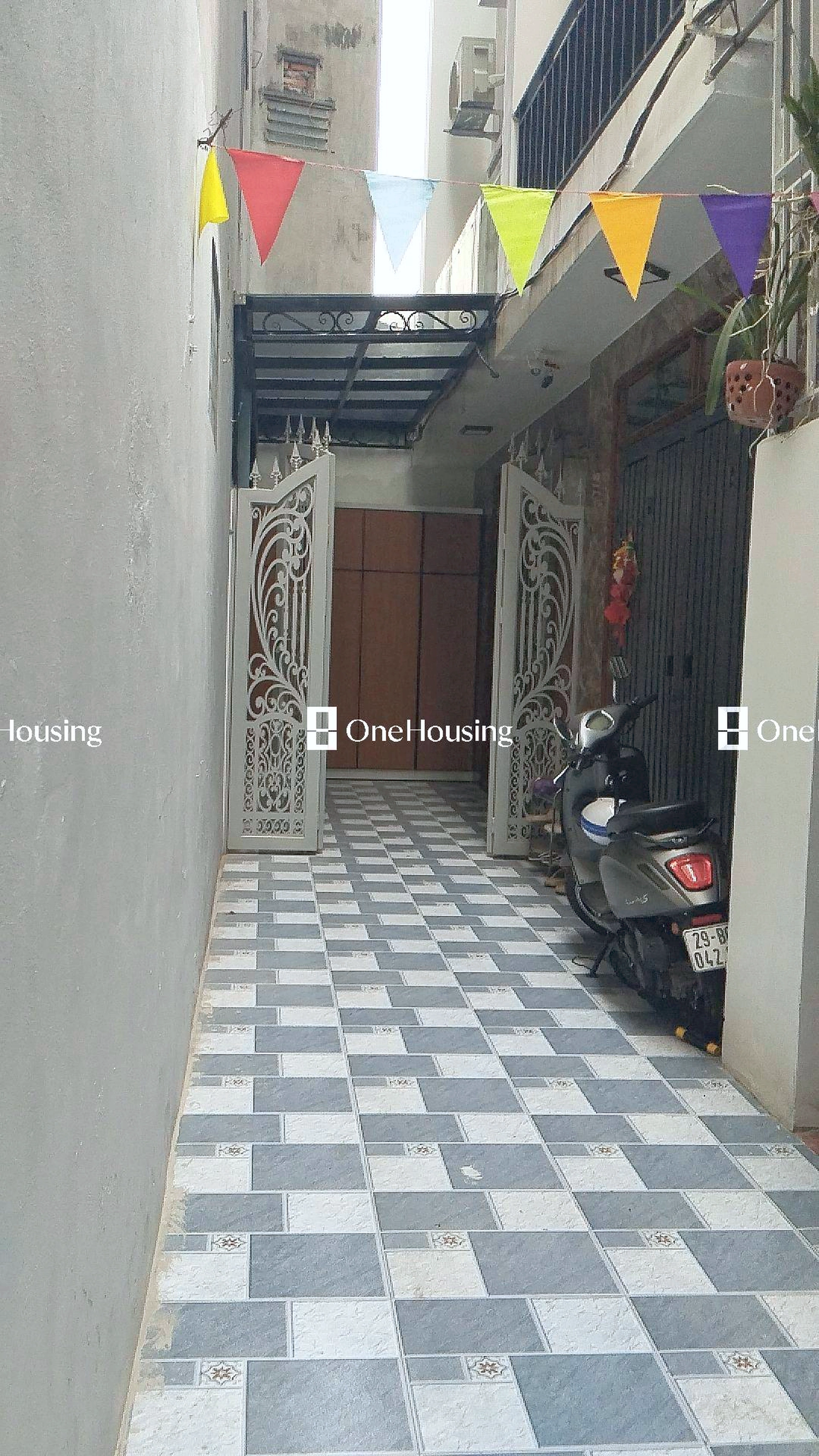 Nhà mặt ngõ cách Bồ Đề 50m, P. Bồ Đề, Q. Long Biên, TP. Hà Nội