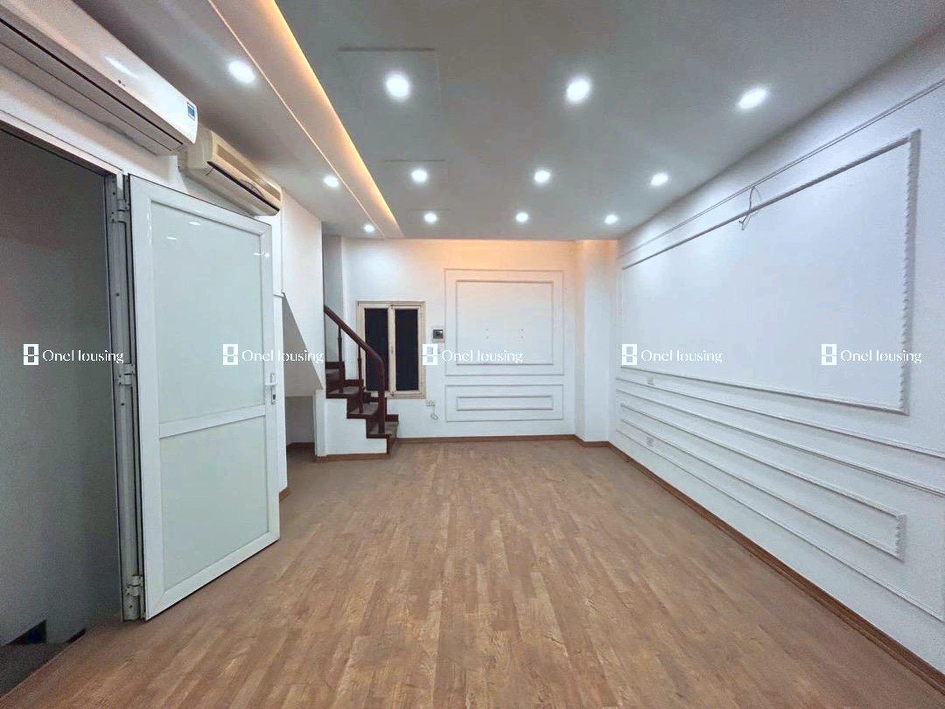 Nhà mặt phố Kim Mã, P. Giảng Võ, Q. Ba Đình, TP. Hà Nội