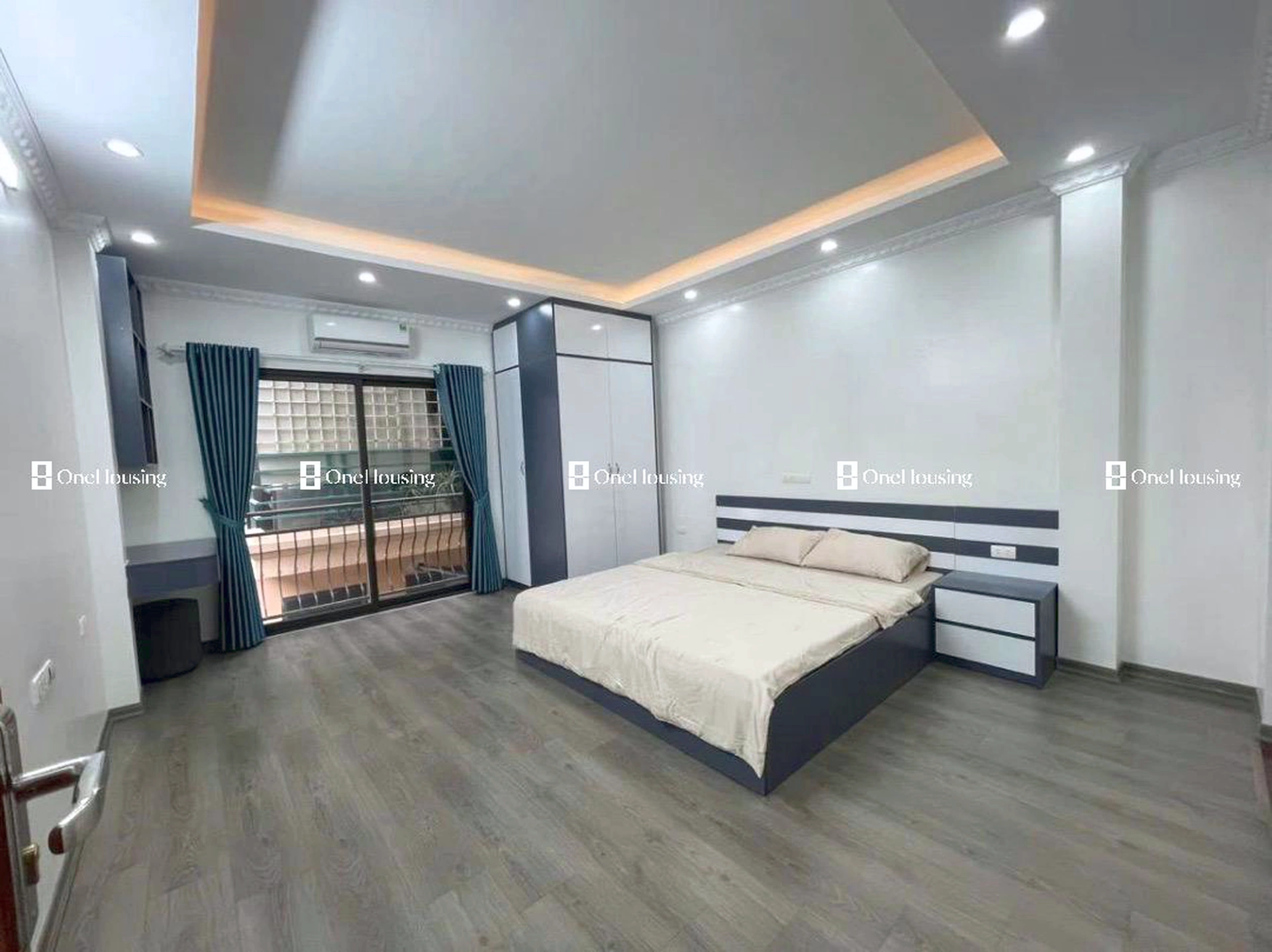 Nhà mặt ngõ cách Phạm Văn Đồng 50m, P. Mai Dịch, Q. Cầu Giấy, TP. Hà Nội