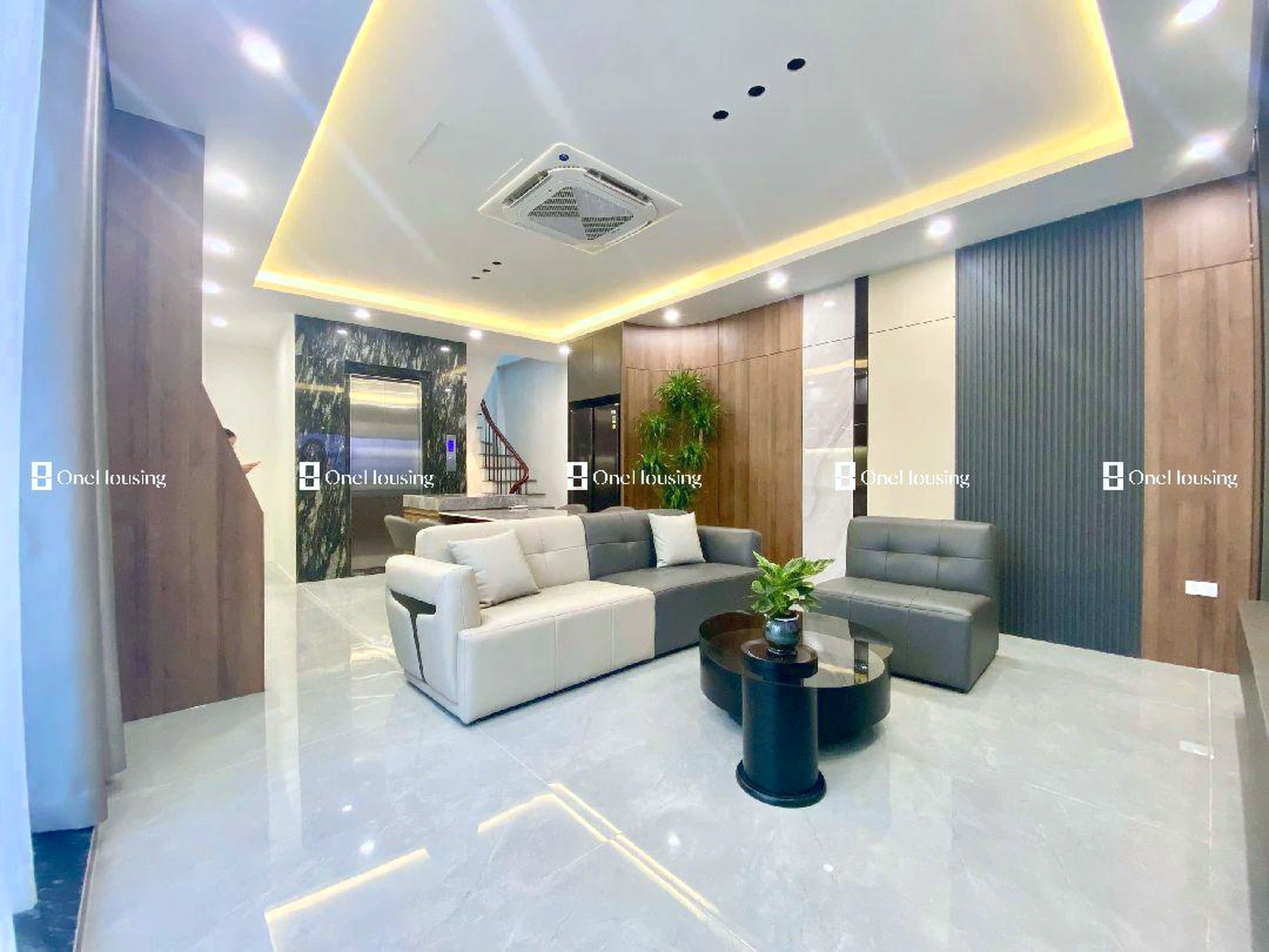 Nhà mặt ngõ cách Ngô Gia Tự 80m, P. Việt Hưng, Q. Long Biên, TP. Hà Nội