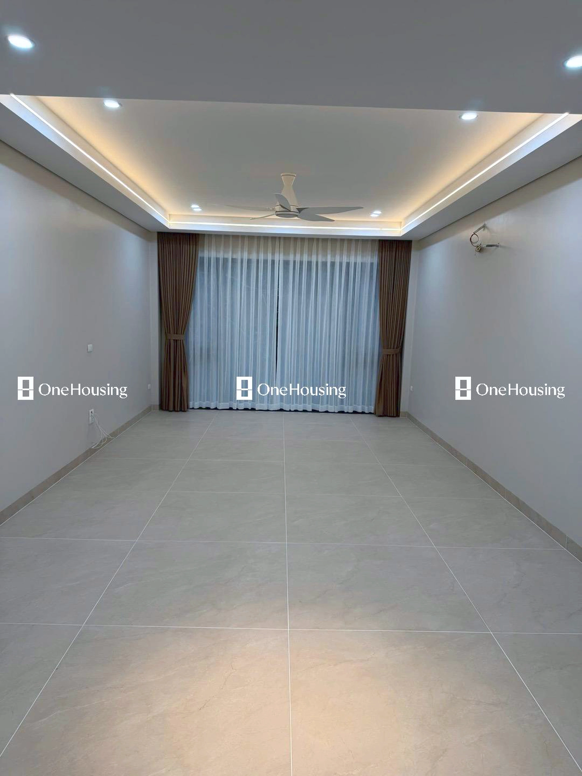 Nhà mặt ngõ cách Kim Quan Thượng 5m, P. Việt Hưng, Q. Long Biên, TP. Hà Nội