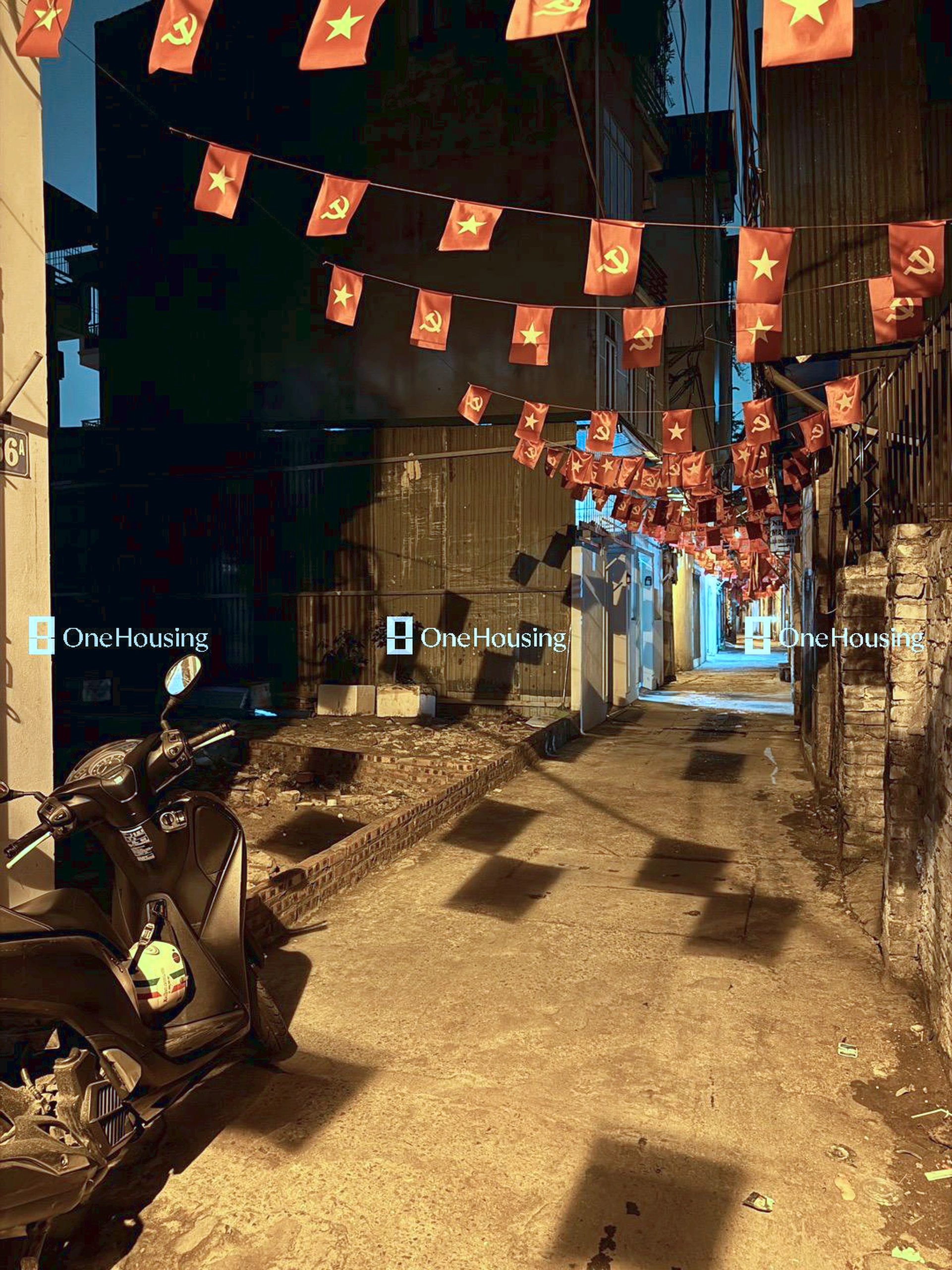 Nhà mặt ngõ cách Thượng Thanh 10m, P. Việt Hưng, Q. Long Biên, TP. Hà Nội