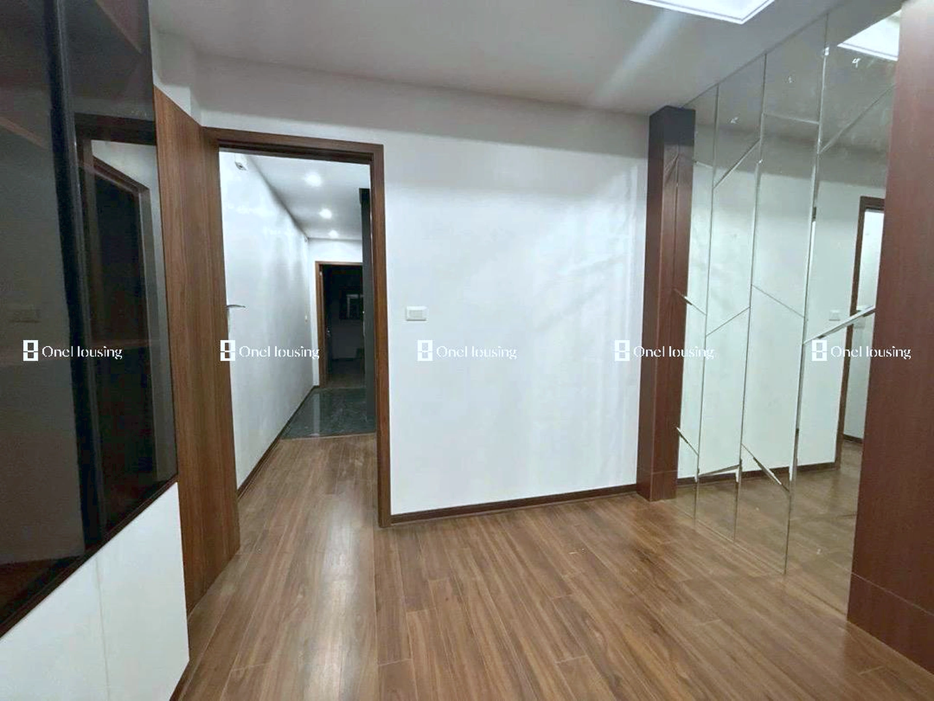 Nhà mặt ngõ cách Lạc Long Quân 50m, P. Nghĩa Đô, Q. Cầu Giấy, TP. Hà Nội