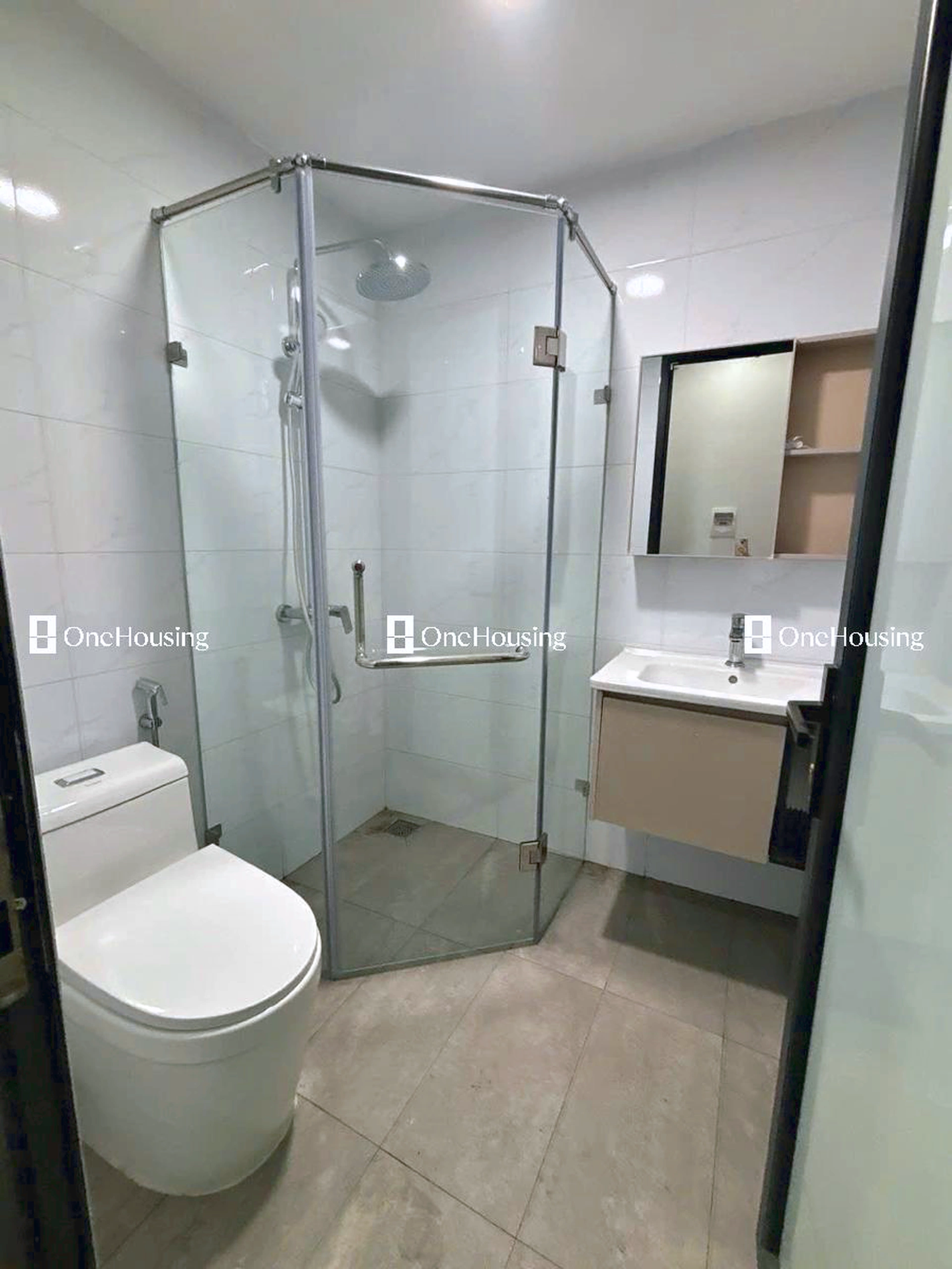 Nhà mặt ngõ cách Lạc Long Quân 50m, P. Nghĩa Đô, Q. Cầu Giấy, TP. Hà Nội