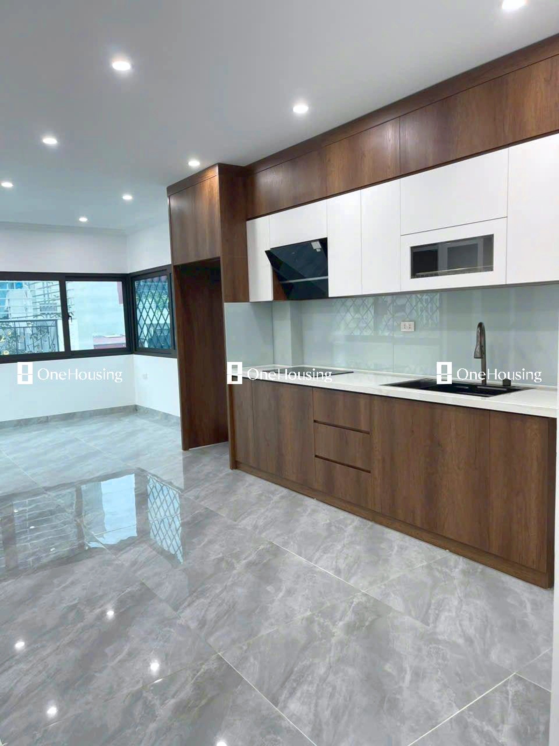 Nhà mặt ngõ cách Hồ Tùng Mậu 100m, P. Phú Diễn, Q. Bắc Từ Liêm, TP. Hà Nội