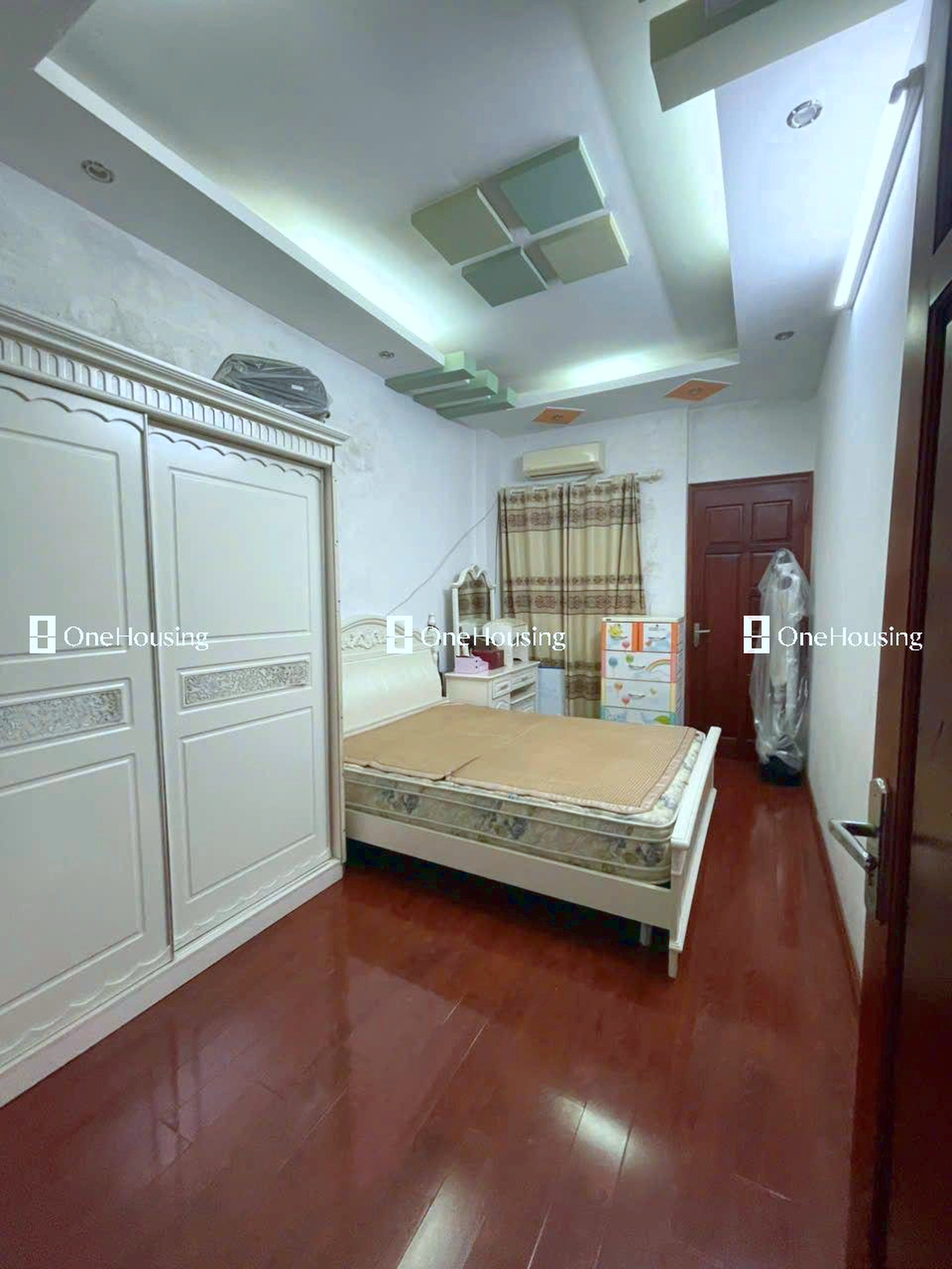 Nhà mặt ngõ cách Hoàng Quốc Việt 80m, P. Nghĩa Tân, Q. Cầu Giấy, TP. Hà Nội