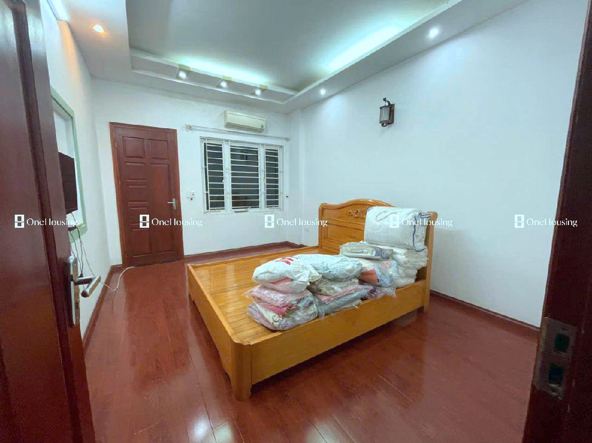 Nhà mặt ngõ cách Hoàng Quốc Việt 80m, P. Nghĩa Tân, Q. Cầu Giấy, TP. Hà Nội