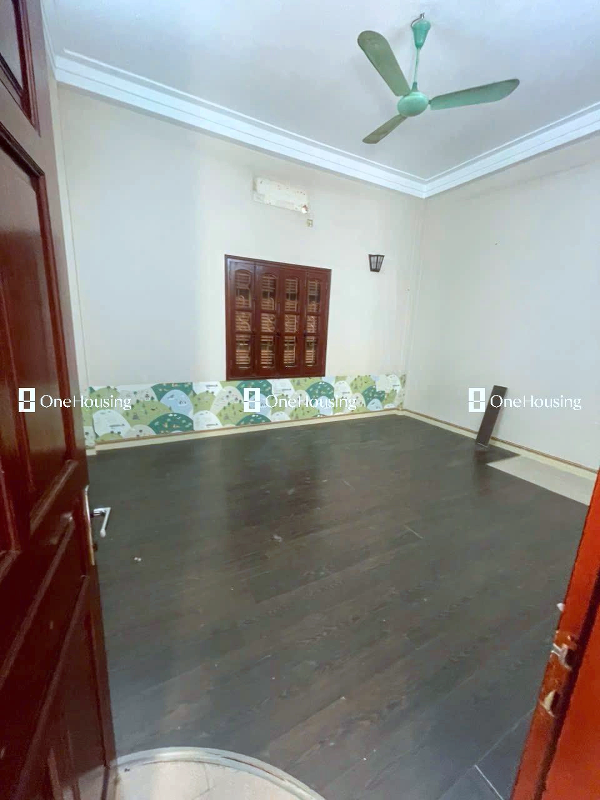 Nhà mặt ngõ cách Xuân La 200m, P. Xuân La, Q. Tây Hồ, TP. Hà Nội