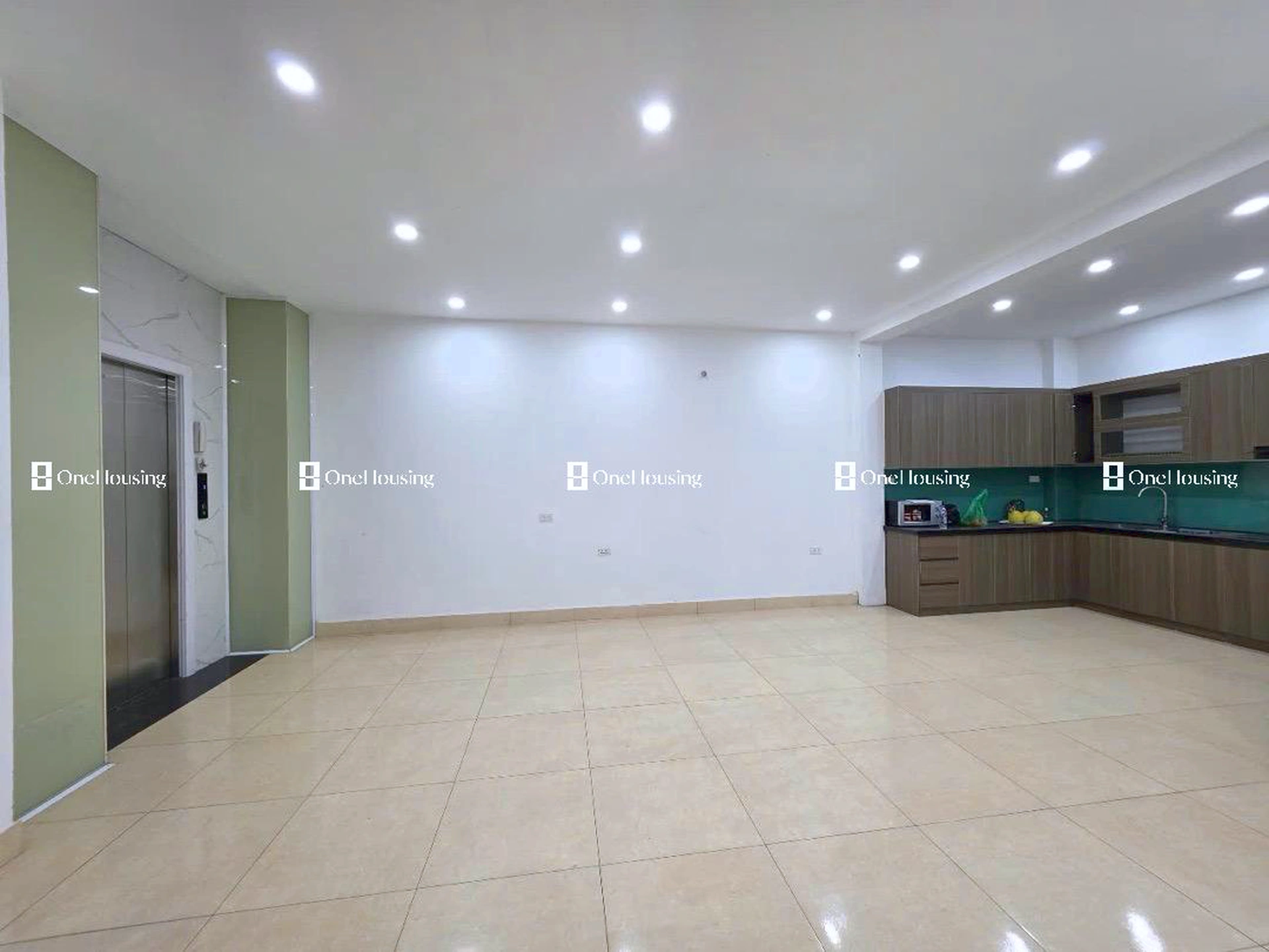 Nhà mặt ngõ cách Âu Cơ (đường gom chân đê) 20m, P. Tứ Liên, Q. Tây Hồ, TP. Hà Nội