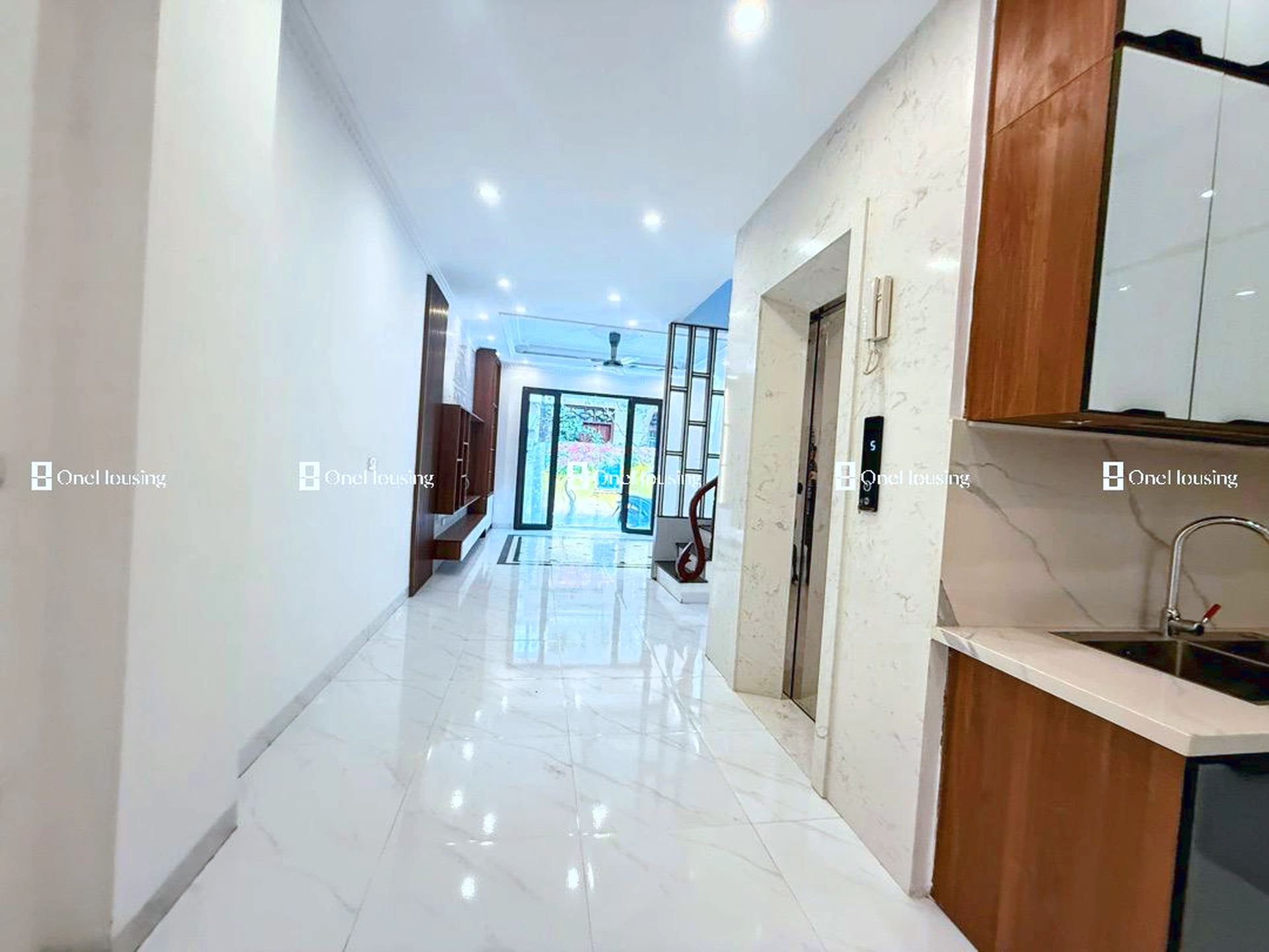 Nhà mặt ngõ cách Nguyễn Văn Linh 20m, P. Phúc Lợi, Q. Long Biên, TP. Hà Nội