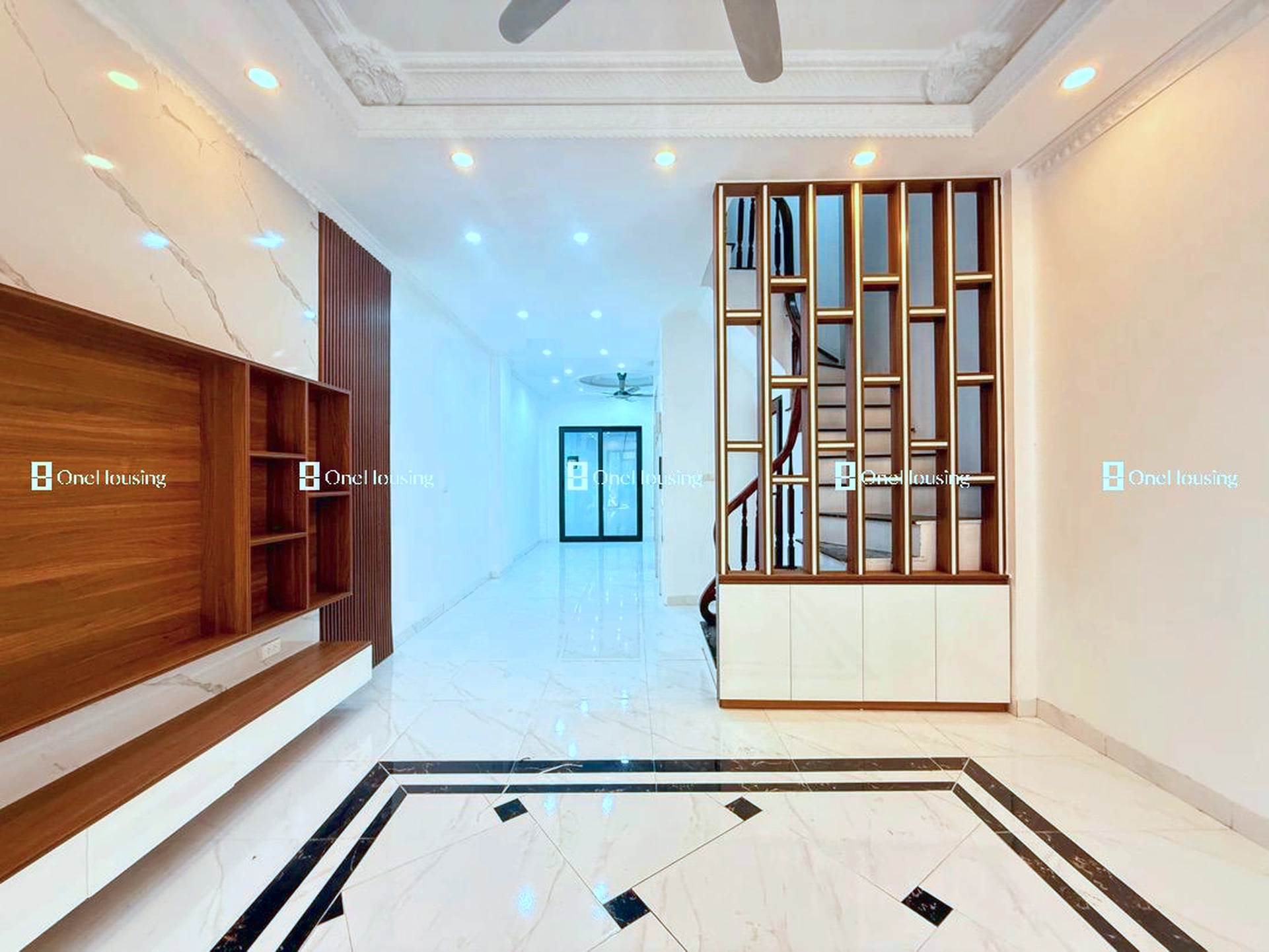 Nhà mặt ngõ cách Nguyễn Văn Linh 20m, P. Phúc Lợi, Q. Long Biên, TP. Hà Nội