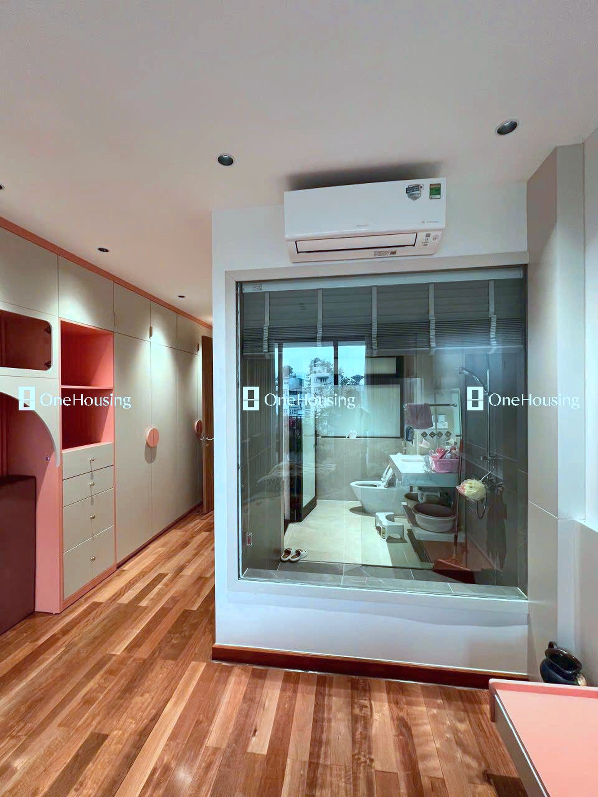 Nhà mặt ngõ cách Nguyễn Văn Cừ 100m, P. Ngọc Lâm, Q. Long Biên, TP. Hà Nội