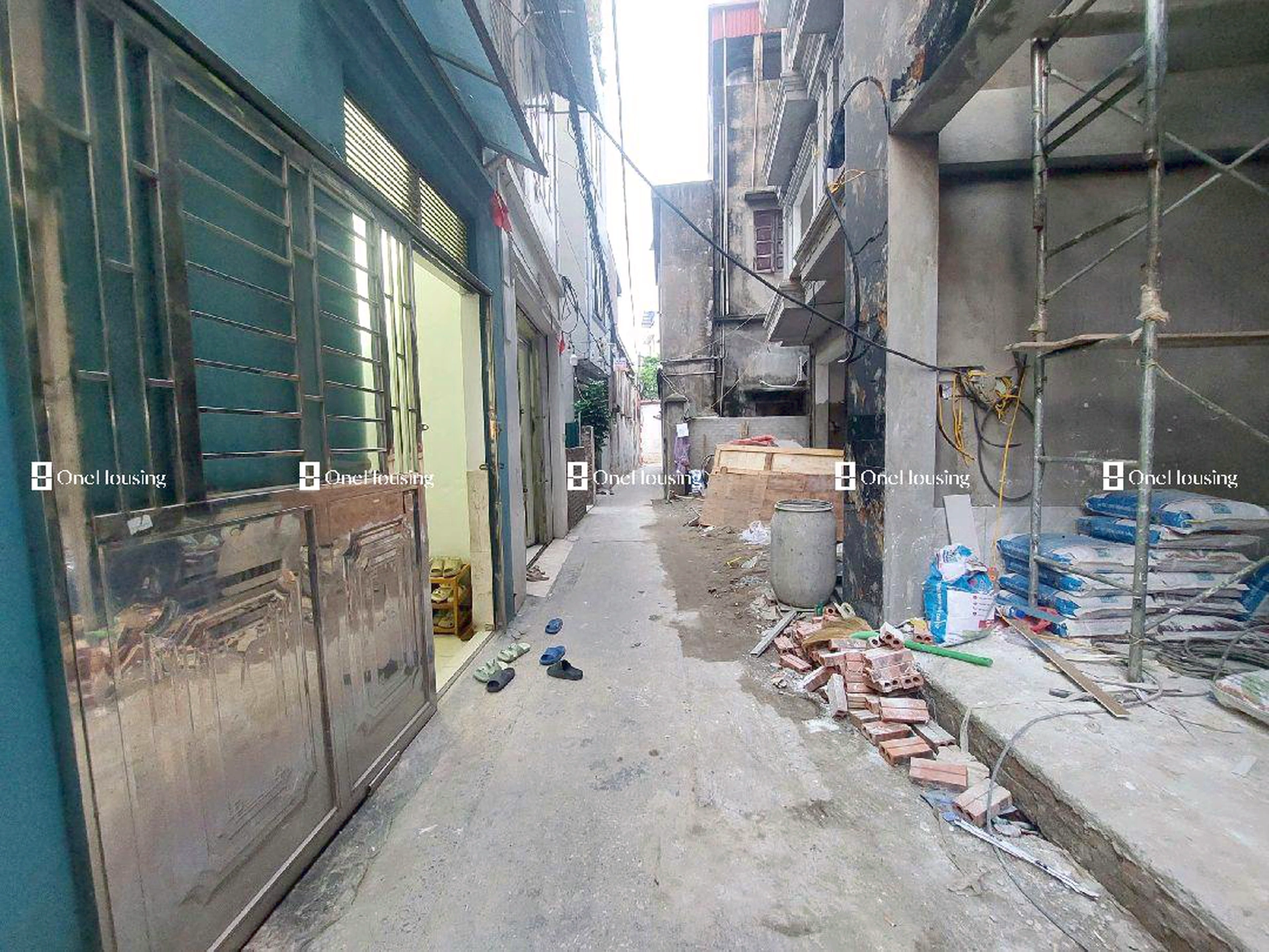 Nhà mặt ngõ cách Nguyễn Văn Linh 100m, P. Long Biên, Q. Long Biên, TP. Hà Nội