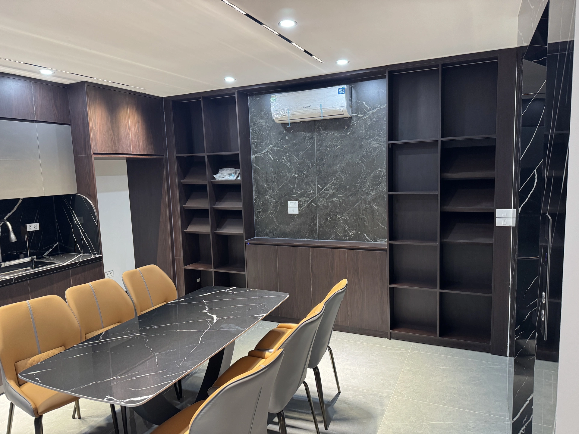 Nhà mặt ngõ cách Ngọc Lâm 100m, P. Ngọc Lâm, Q. Long Biên, TP. Hà Nội