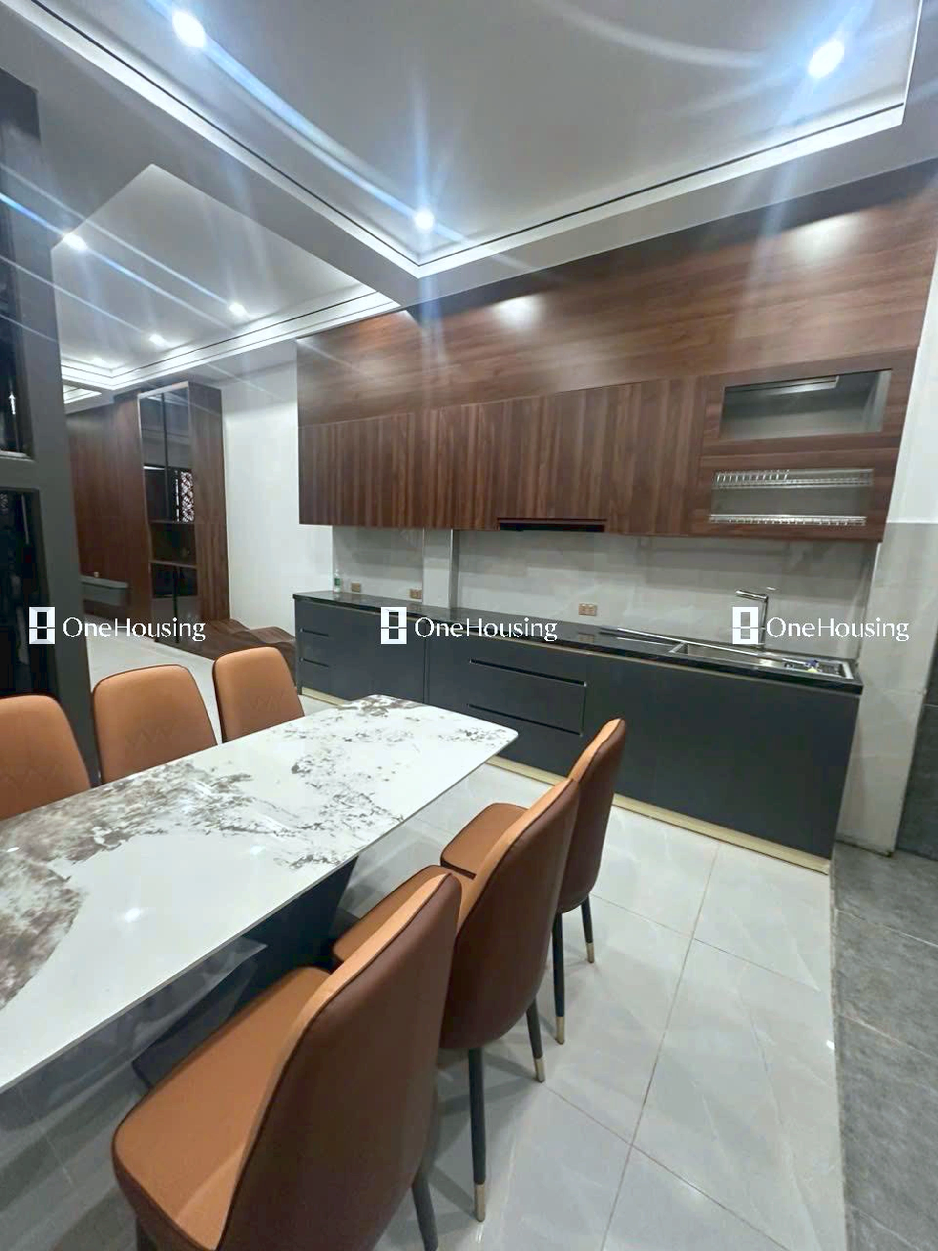 Nhà mặt ngõ cách Nguyễn Văn Linh 10m, P. Thạch Bàn, Q. Long Biên, TP. Hà Nội