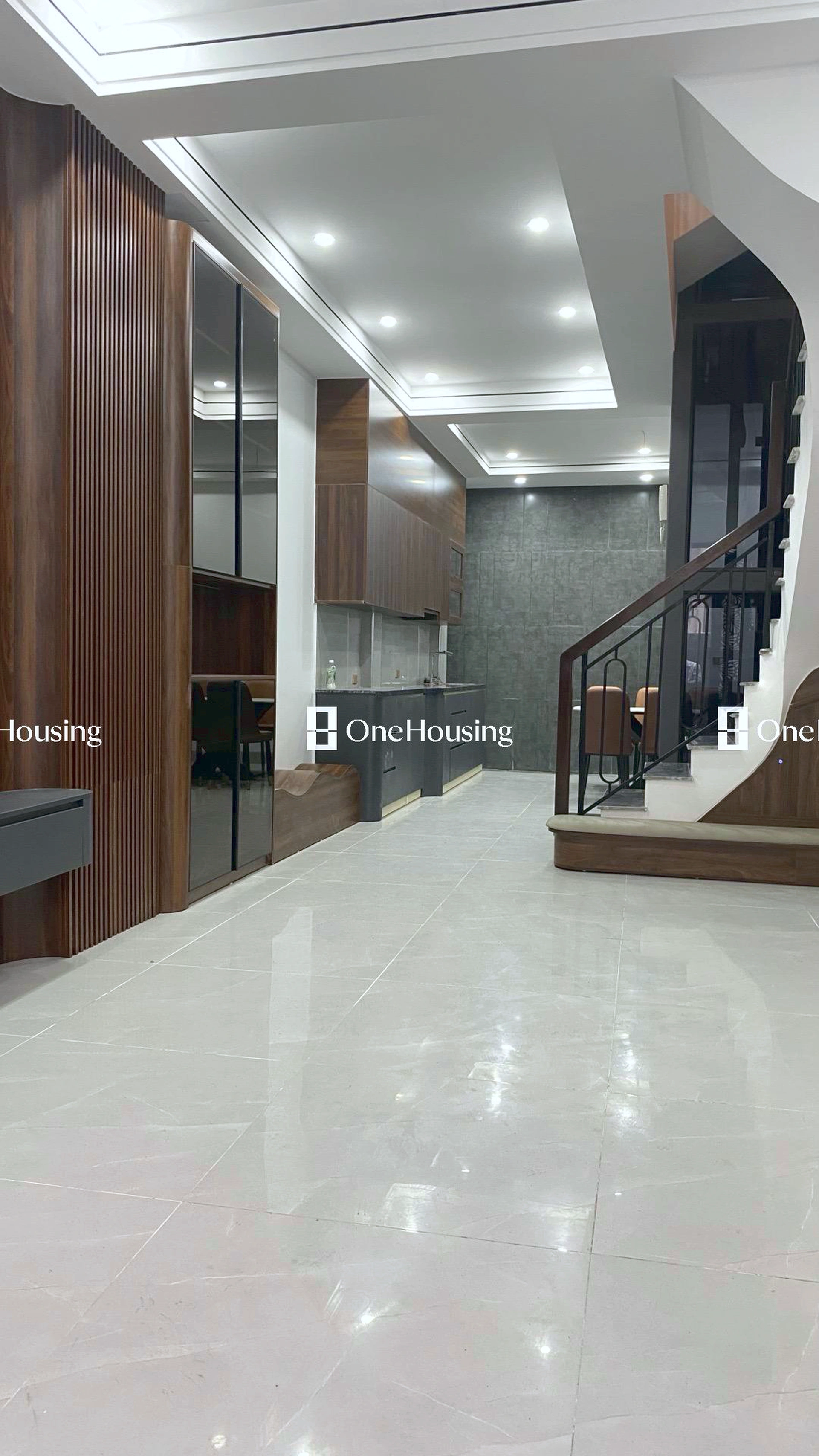 Nhà mặt ngõ cách Nguyễn Văn Linh 10m, P. Thạch Bàn, Q. Long Biên, TP. Hà Nội