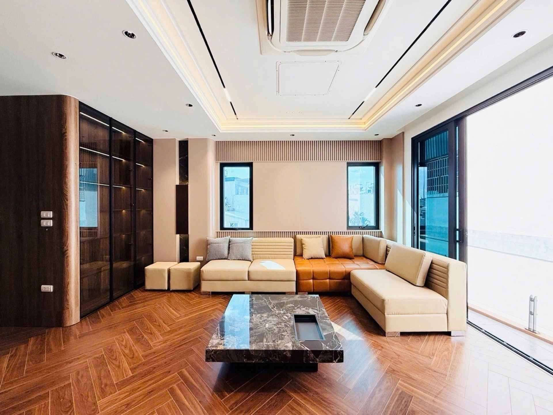 Nhà mặt ngõ cách Ngọc Thụy (mặt đê và đường gom chân đê) 50m, P. Ngọc Thụy, Q. Long Biên, TP. Hà Nội