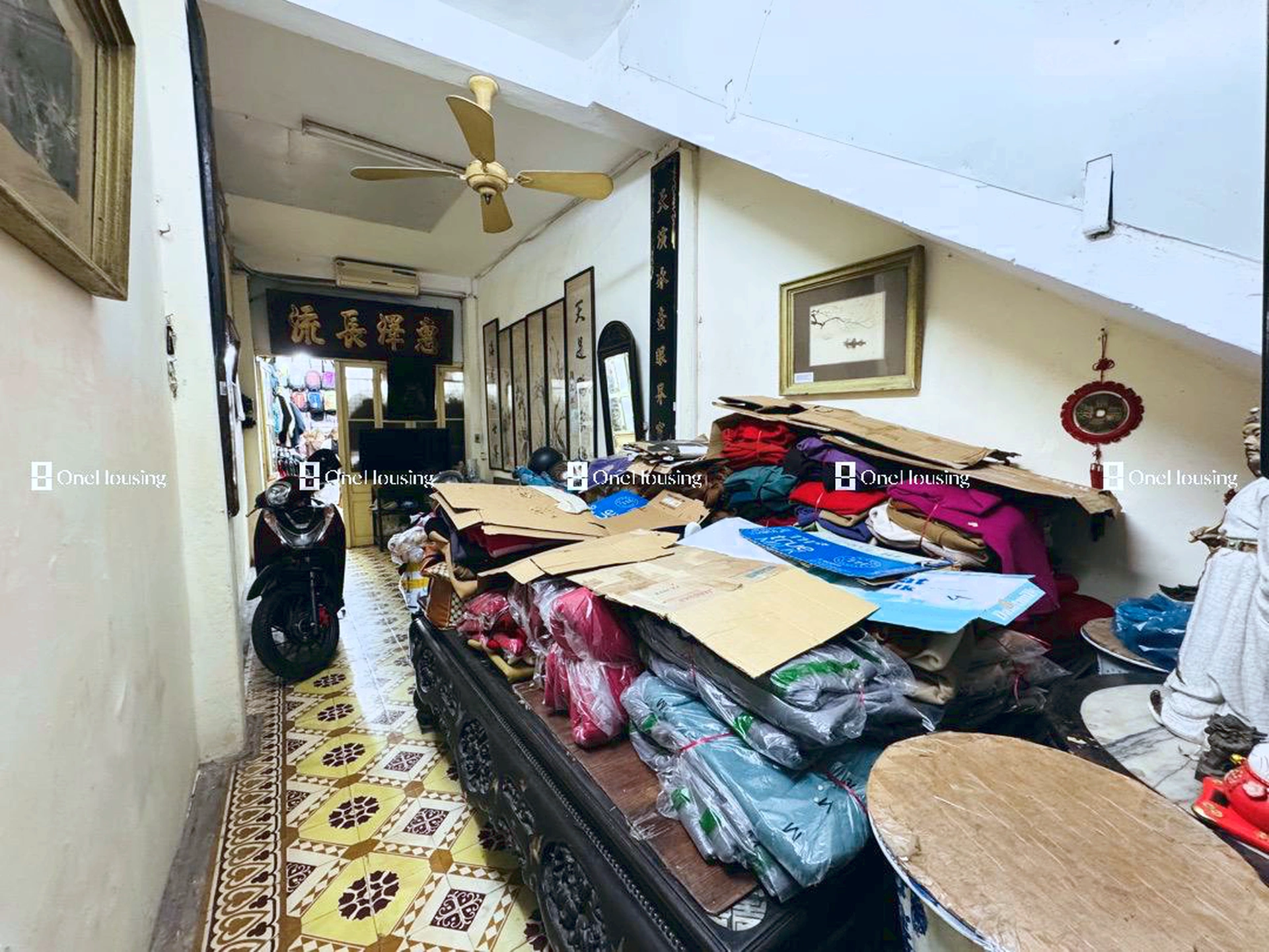 Nhà mặt phố Hàng Đường, P. Hàng Đào, Q. Hoàn Kiếm, TP. Hà Nội