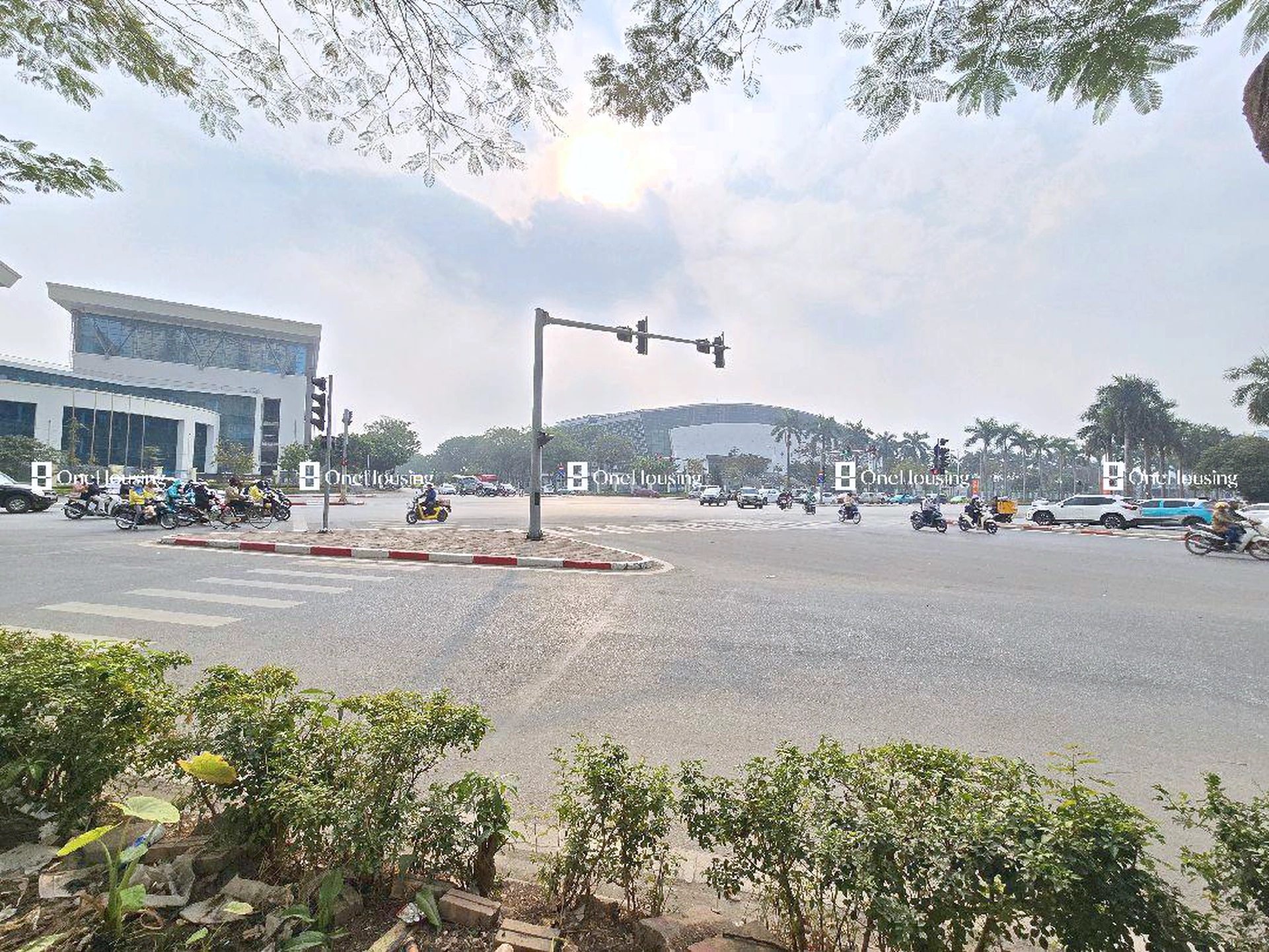 Nhà mặt phố Trần Hữu Dực, P. Mỹ Đình 2, Q. Nam Từ Liêm, TP. Hà Nội