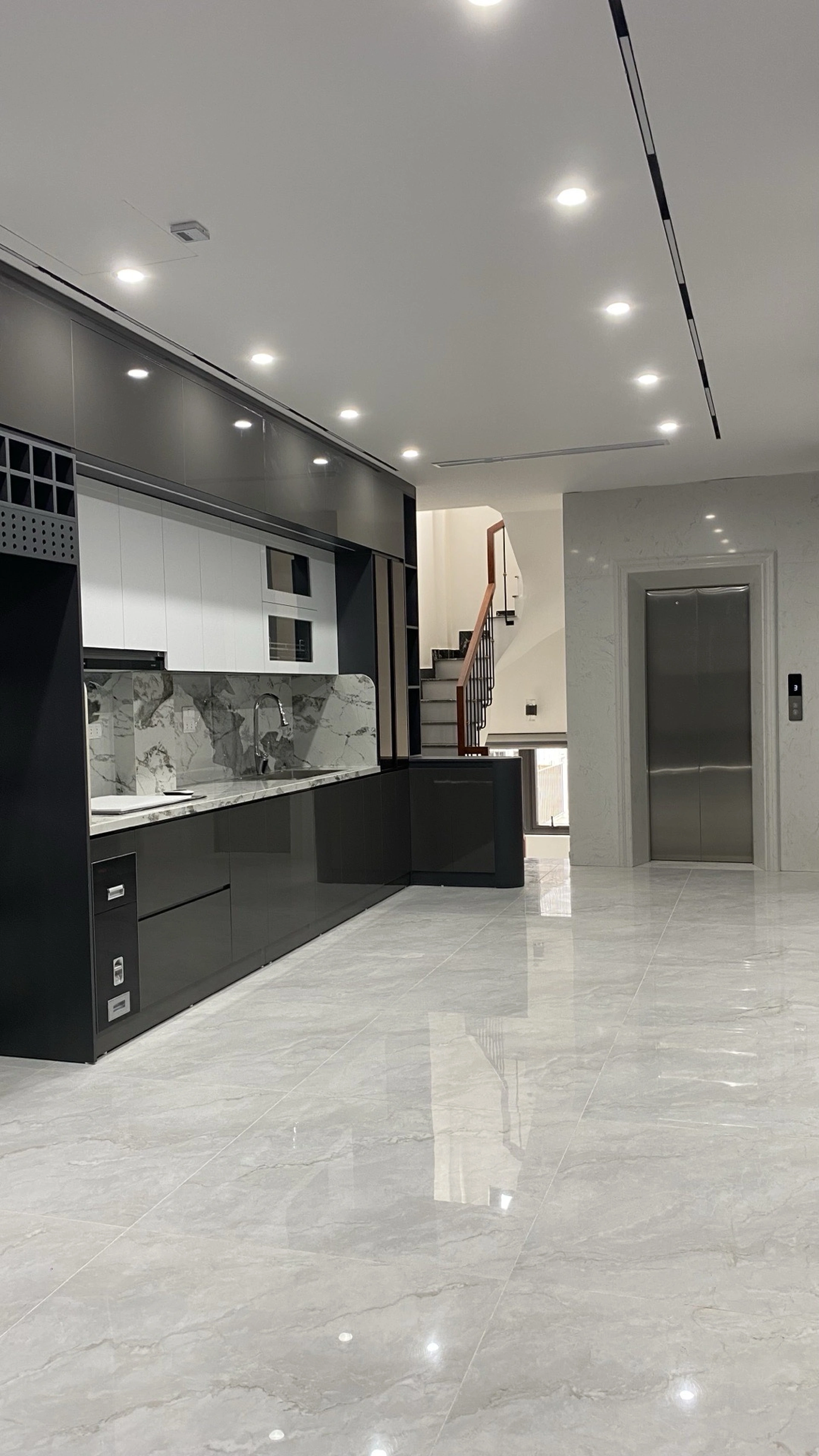 Nhà mặt ngõ cách Ngọc Thụy (mặt đê và đường gom chân đê) 10m, P. Thượng Thanh, Q. Long Biên, TP. Hà Nội