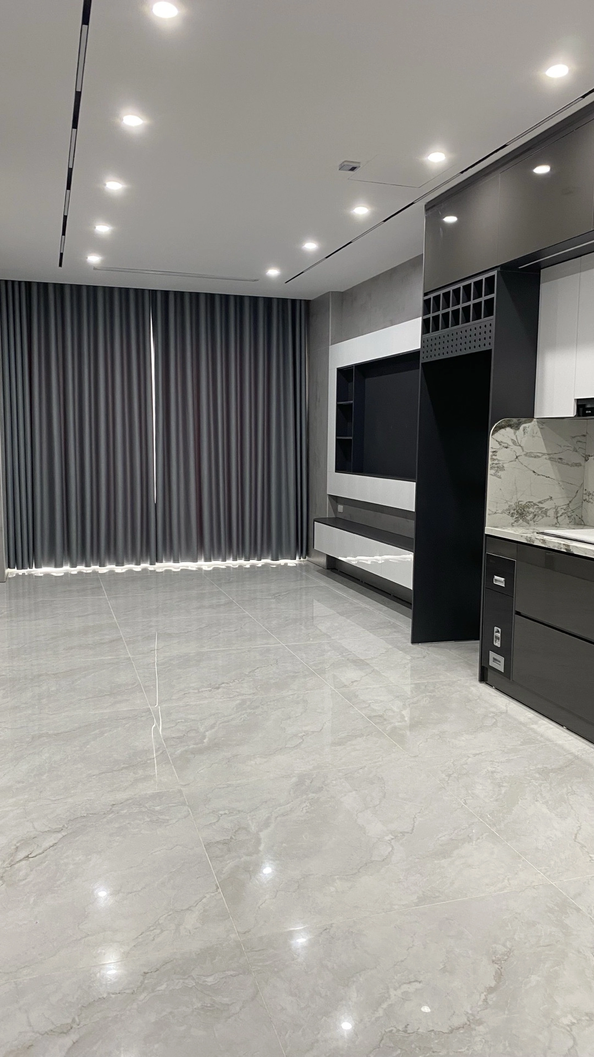 Nhà mặt ngõ cách Ngọc Thụy (mặt đê và đường gom chân đê) 10m, P. Thượng Thanh, Q. Long Biên, TP. Hà Nội
