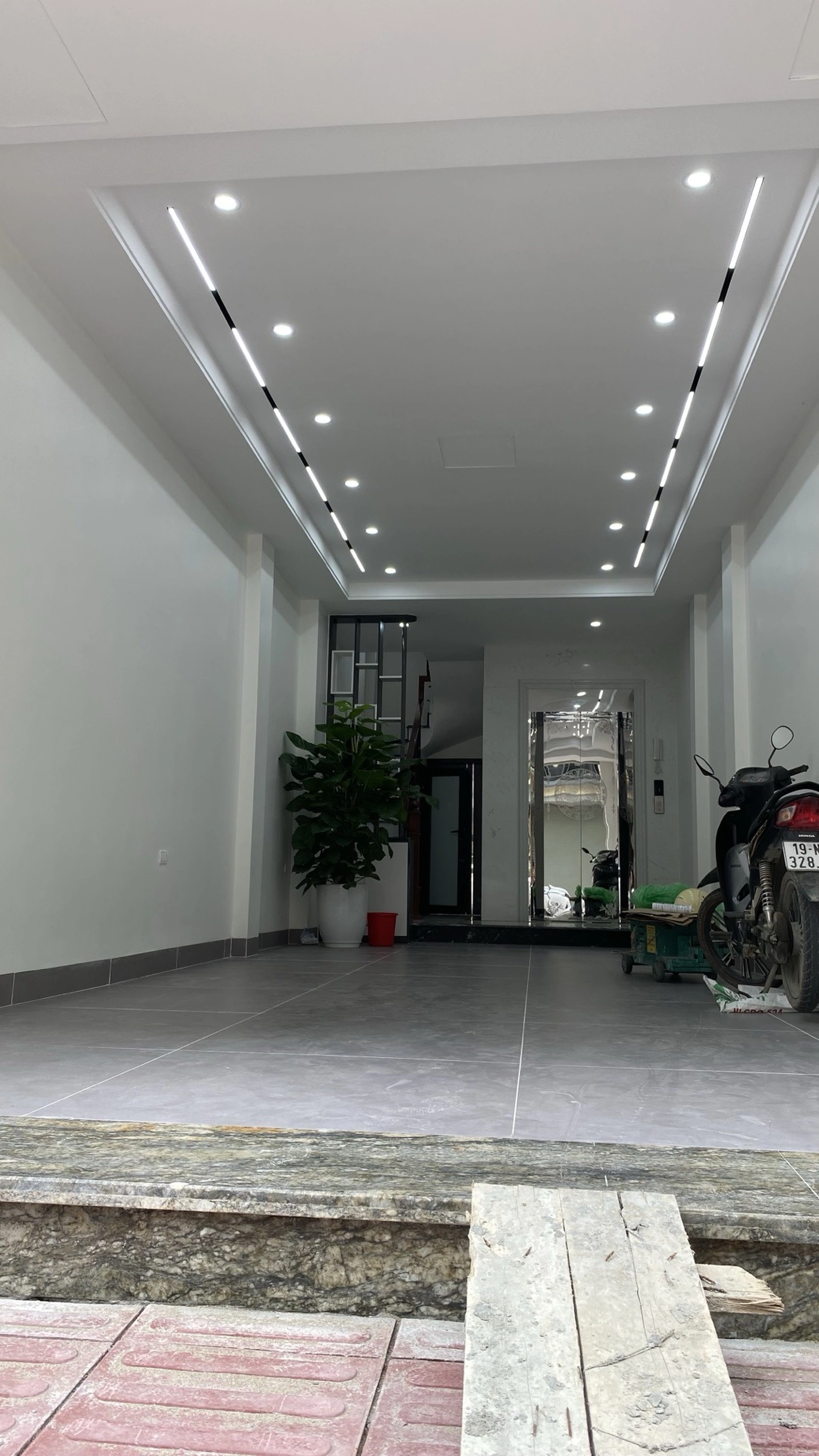 Nhà mặt ngõ cách Ngọc Thụy (mặt đê và đường gom chân đê) 10m, P. Thượng Thanh, Q. Long Biên, TP. Hà Nội
