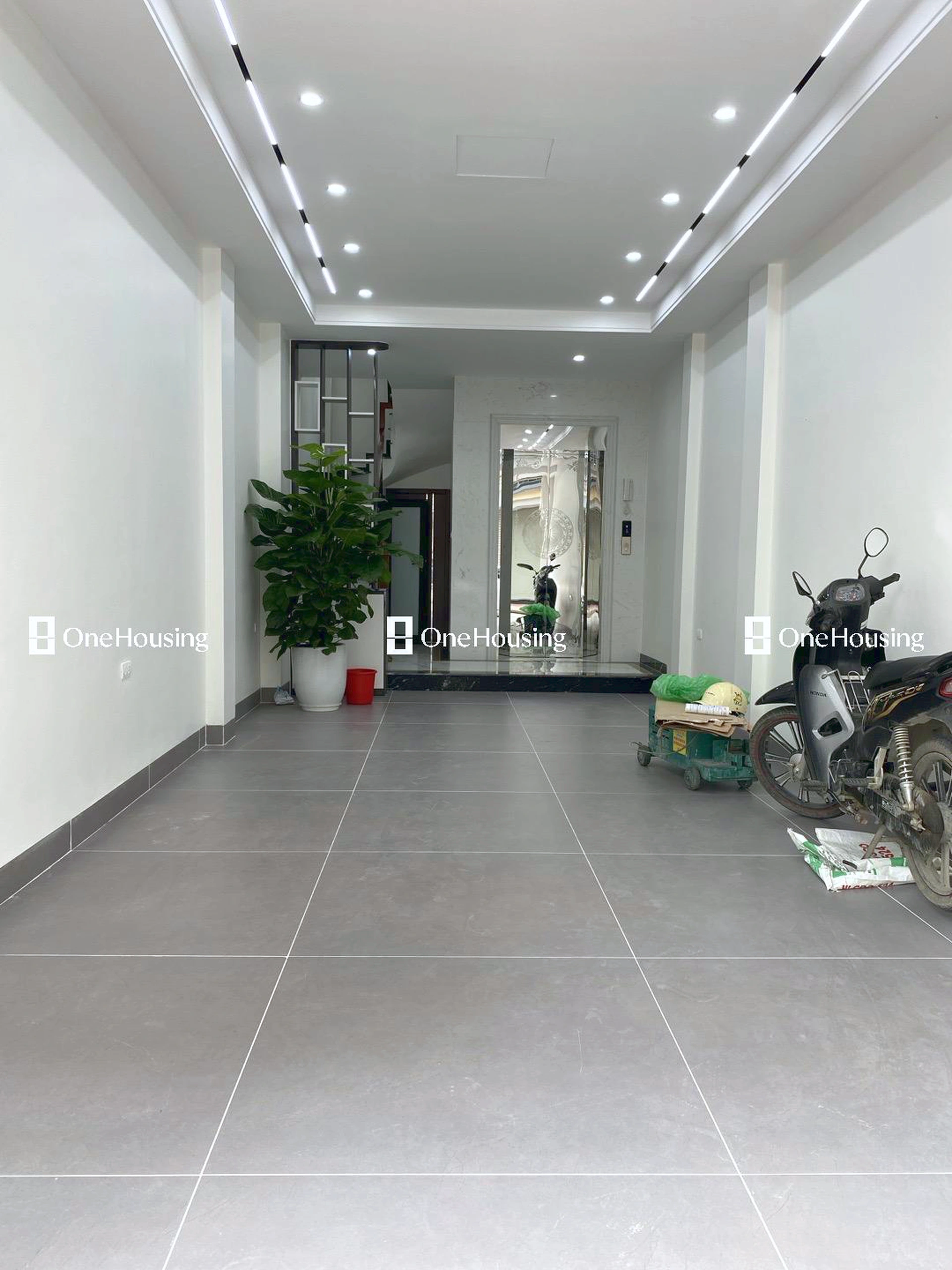 Nhà mặt ngõ cách Ngọc Thụy (mặt đê và đường gom chân đê) 10m, P. Thượng Thanh, Q. Long Biên, TP. Hà Nội