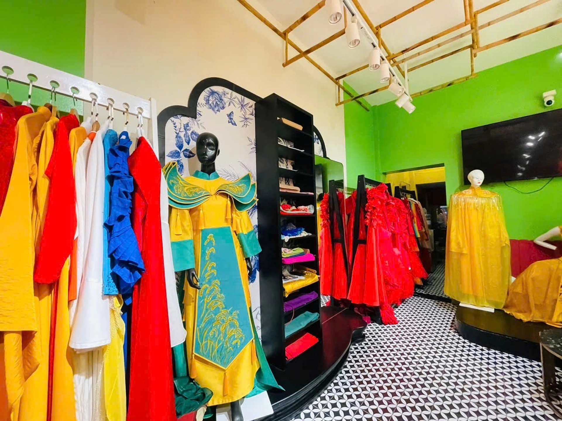 Nhà mặt ngõ cách Khâm Thiên 10m, P. Thổ Quan, Q. Đống Đa, TP. Hà Nội