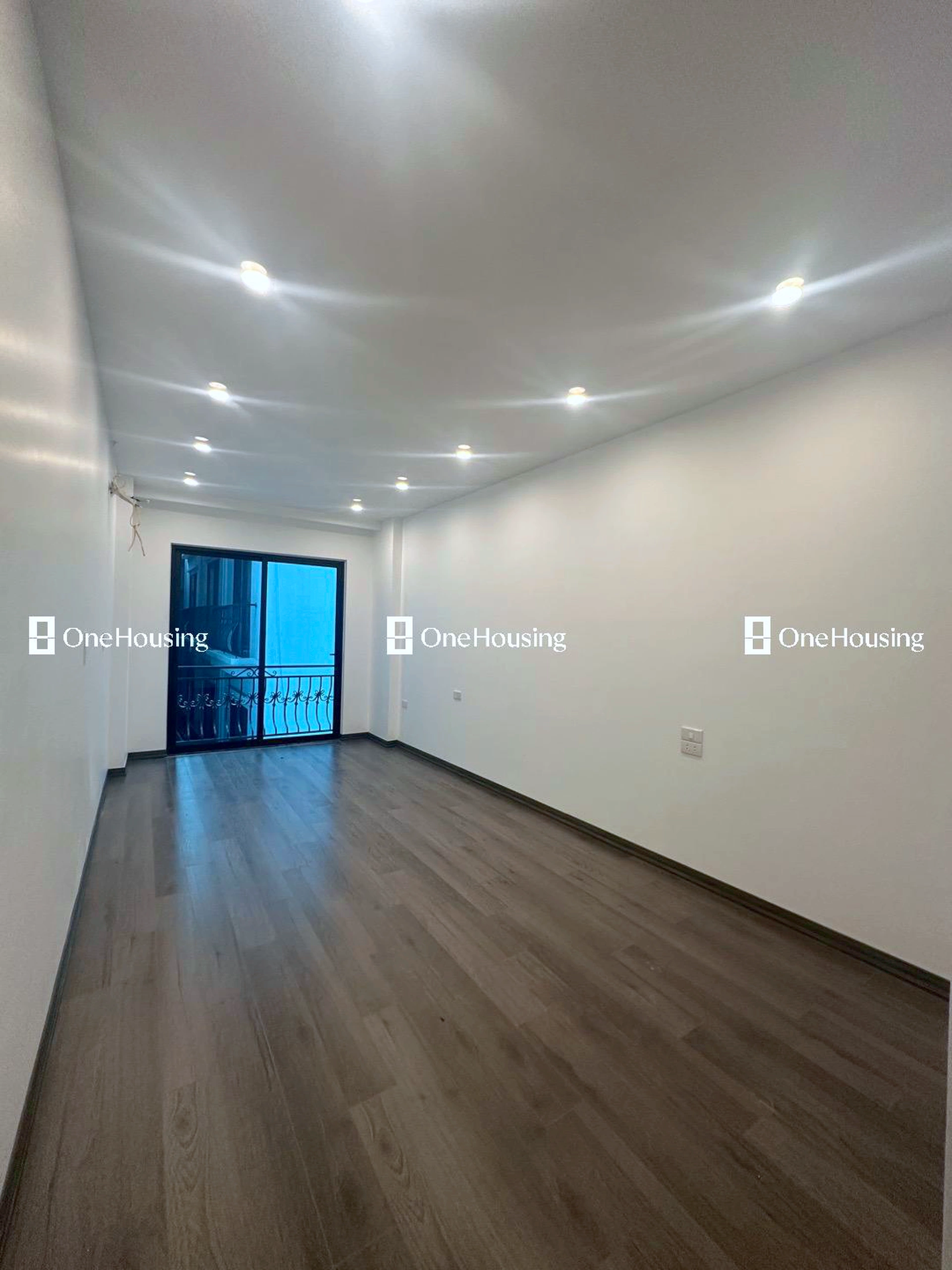 Nhà mặt ngõ cách Phố Trạm 10m, P. Long Biên, Q. Long Biên, TP. Hà Nội