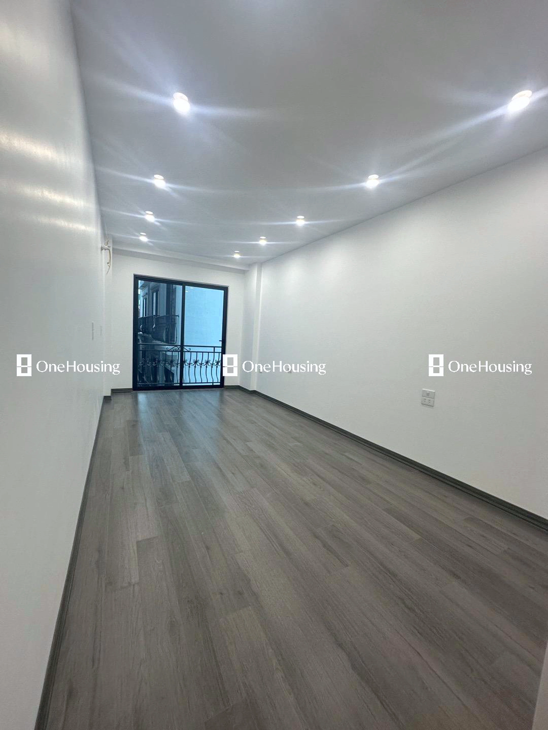 Nhà mặt ngõ cách Phố Trạm 10m, P. Long Biên, Q. Long Biên, TP. Hà Nội