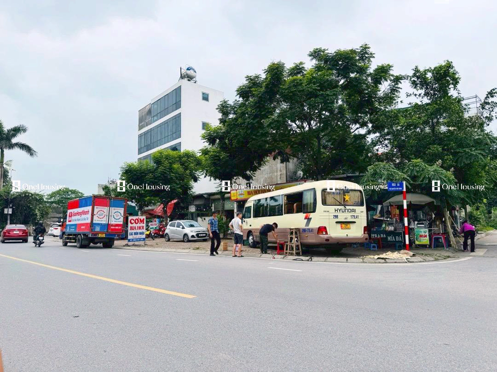 Nhà mặt ngõ cách Nguyễn Thời Trung 10m, P. Thạch Bàn, Q. Long Biên, TP. Hà Nội