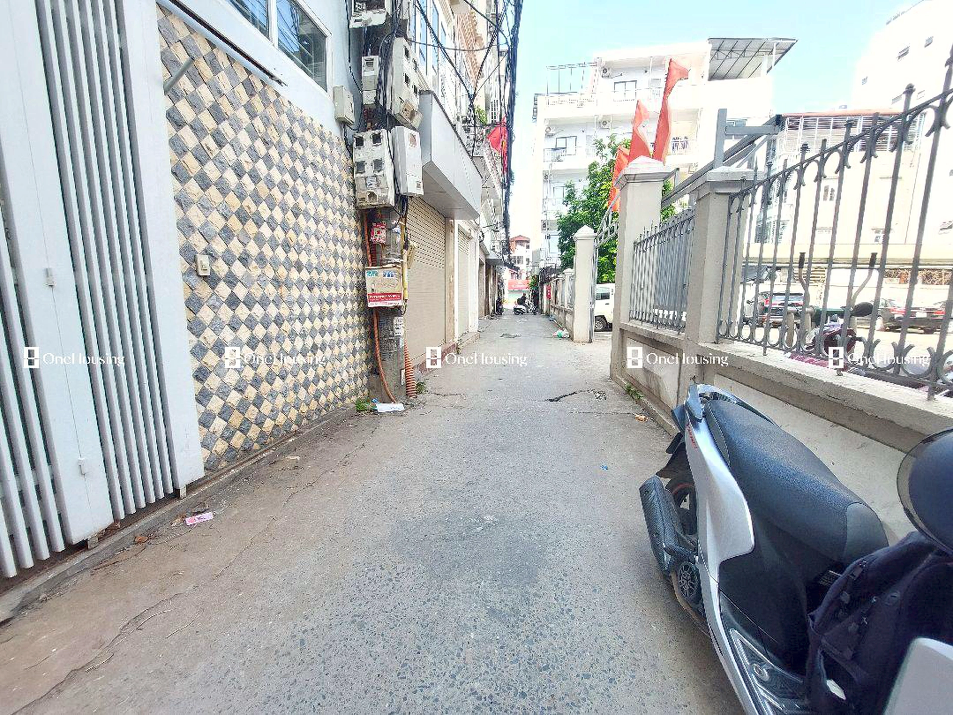 Nhà mặt ngõ cách Hoàng Như Tiếp 20m, P. Bồ Đề, Q. Long Biên, TP. Hà Nội