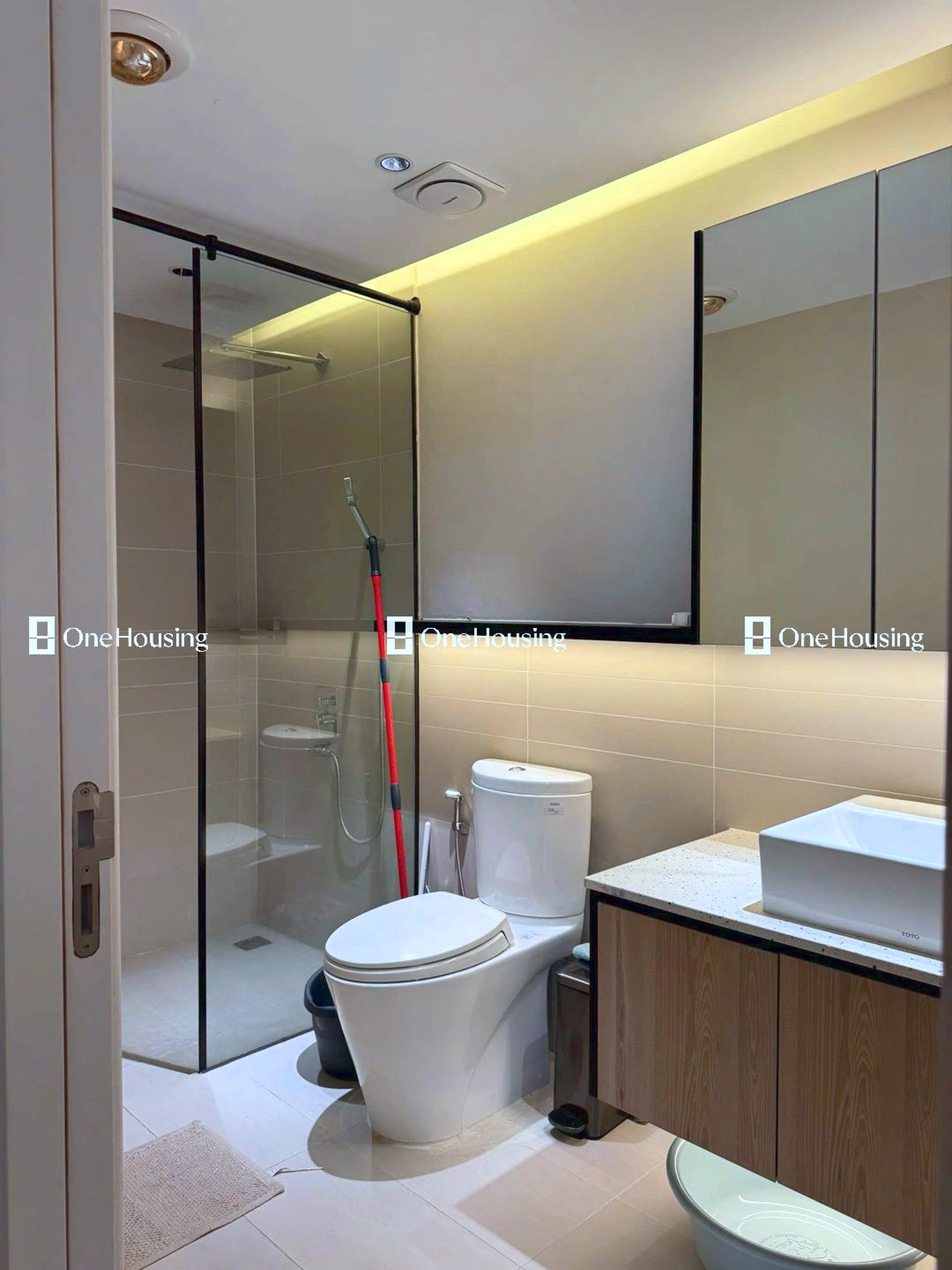 Nhà mặt phố Lạc Long Quân, P. Phú Thượng, Q. Tây Hồ, TP. Hà Nội