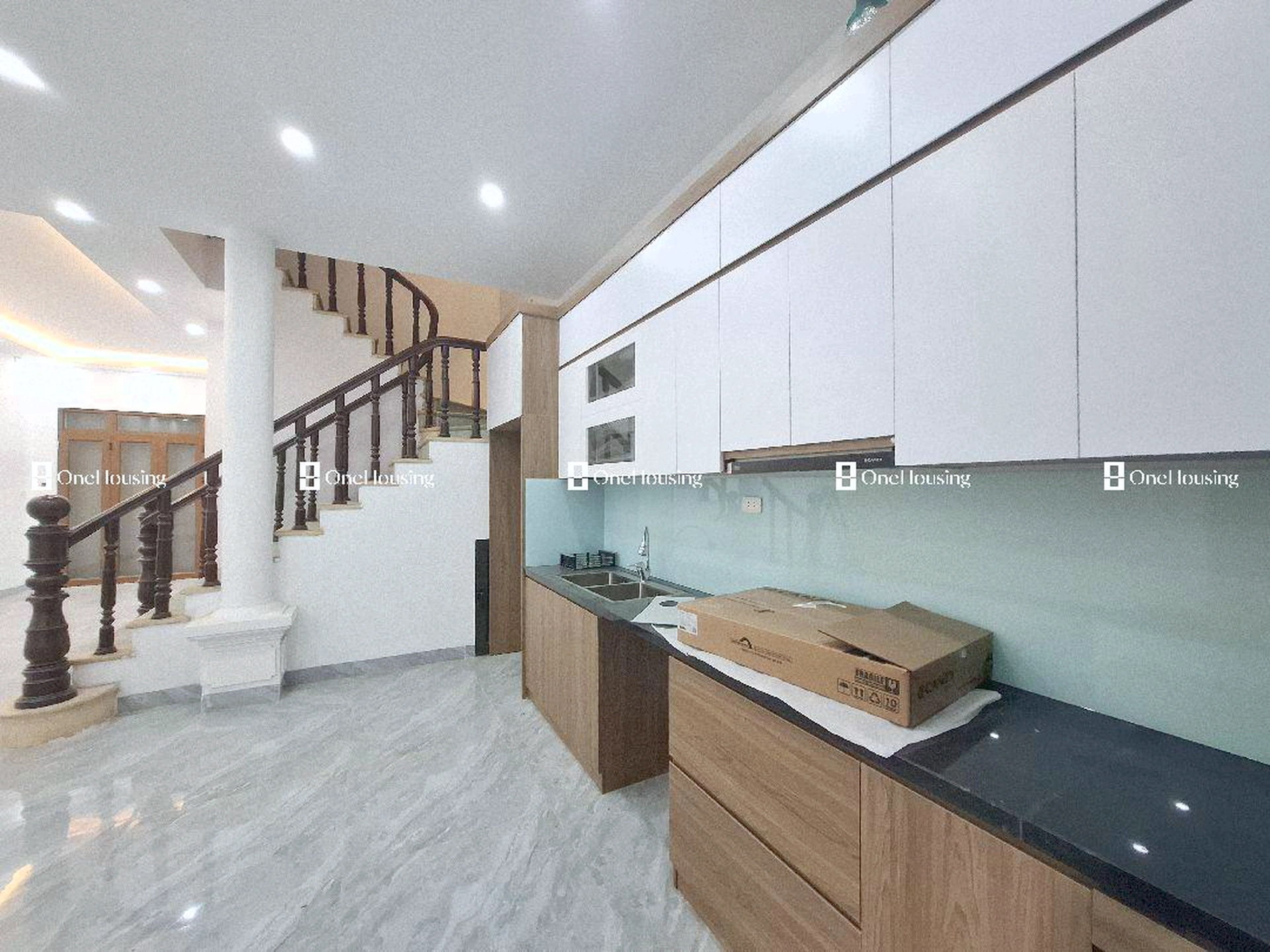 Nhà mặt ngõ cách An Dương Vương (đường gom chân đê) 30m, P. Phú Thượng, Q. Tây Hồ, TP. Hà Nội