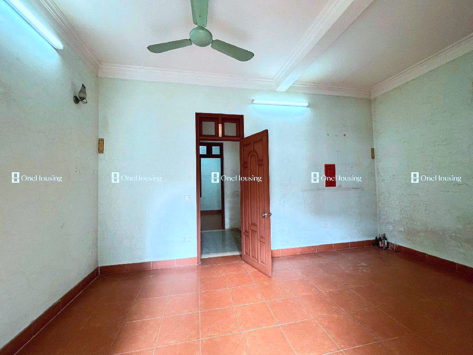 Nhà mặt ngõ cách An Dương Vương (đường gom chân đê) 30m, P. Phú Thượng, Q. Tây Hồ, TP. Hà Nội