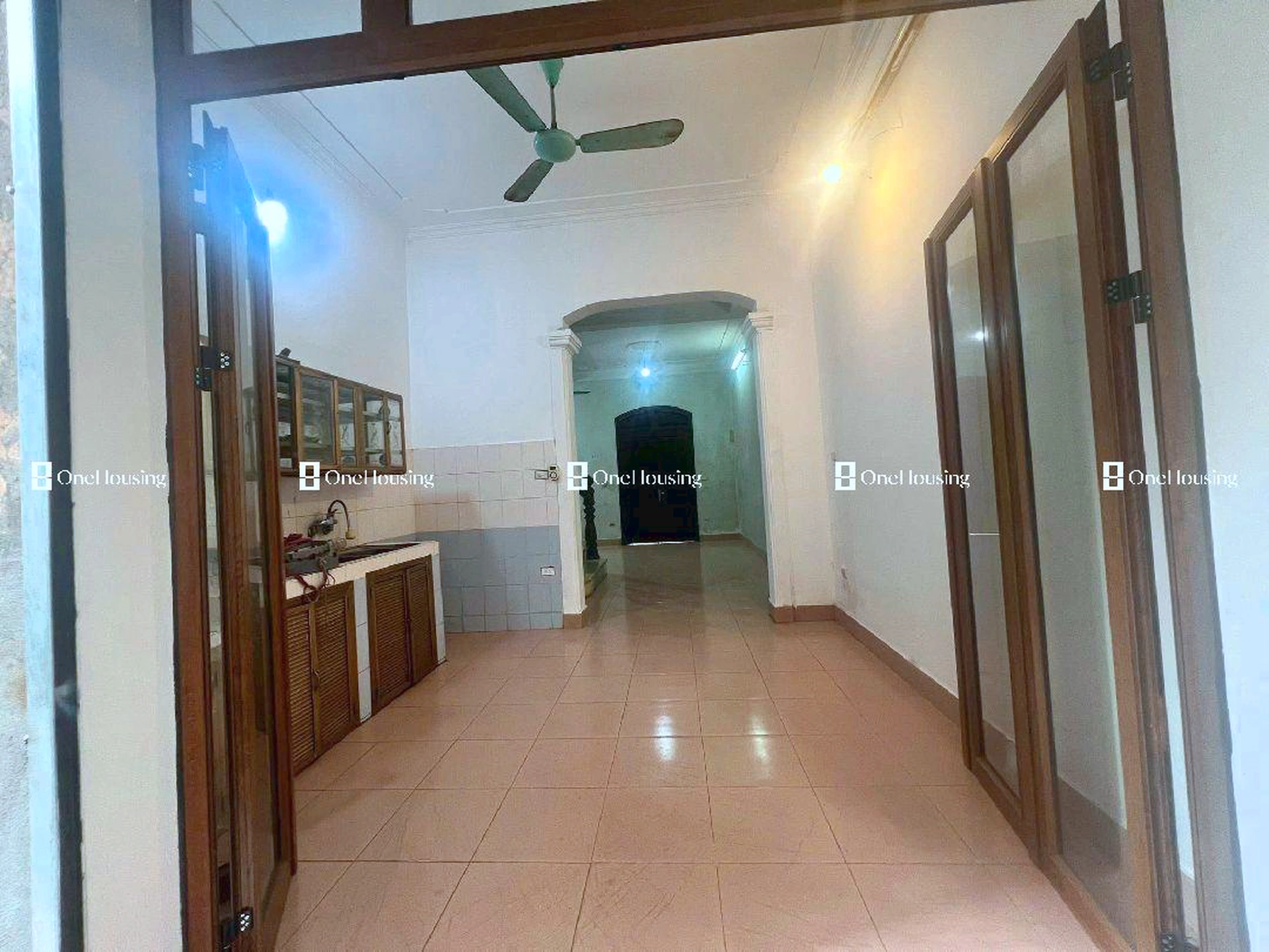 Nhà mặt ngõ cách An Dương Vương (đường gom chân đê) 30m, P. Phú Thượng, Q. Tây Hồ, TP. Hà Nội